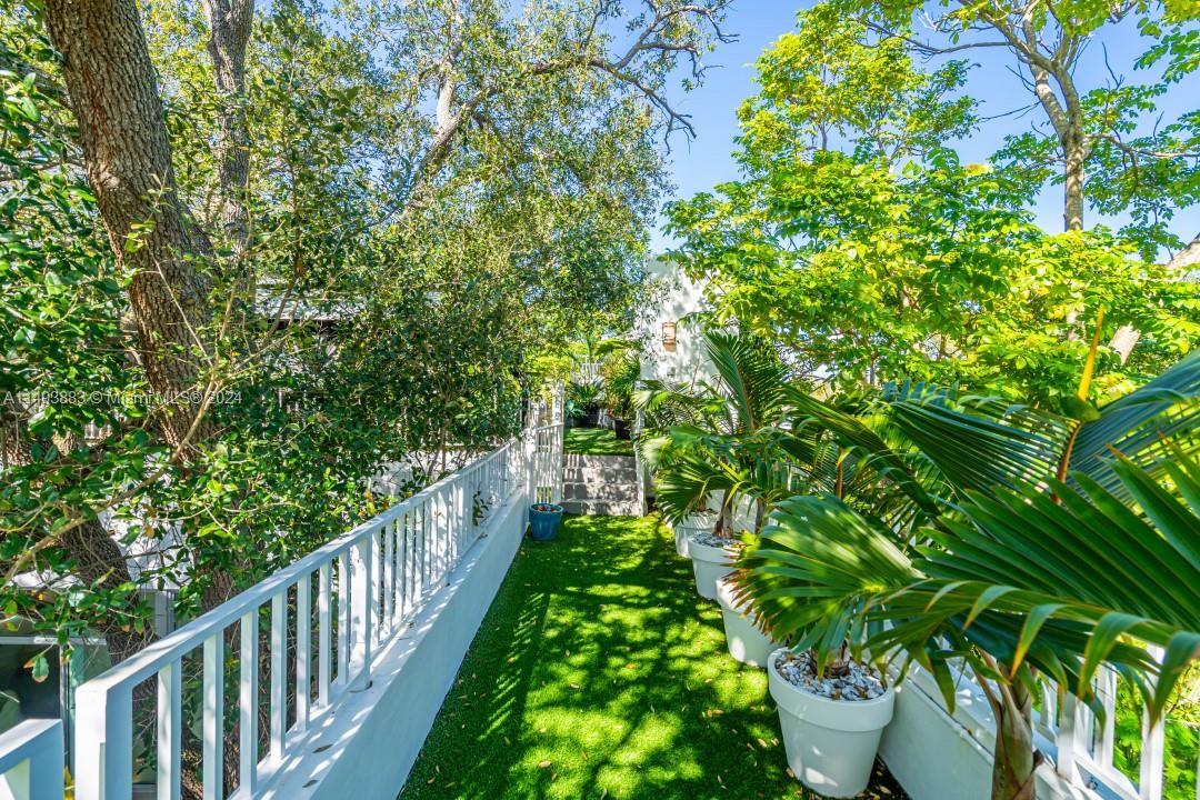 3861 Kumquat Ave, Miami, FL, 33133 United States, 5 Bedrooms Bedrooms, ,6 BathroomsBathrooms,Residential,For Sale,Kumquat Ave,A11493883
