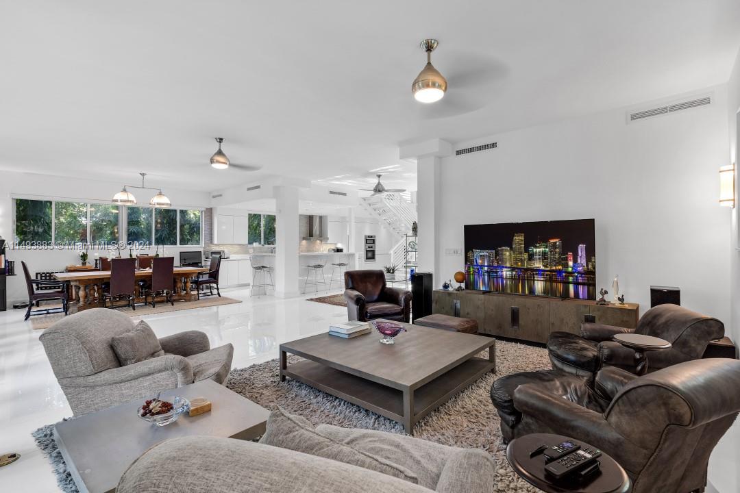 3861 Kumquat Ave, Miami, FL, 33133 United States, 5 Bedrooms Bedrooms, ,6 BathroomsBathrooms,Residential,For Sale,Kumquat Ave,A11493883