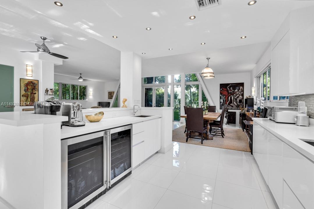 3861 Kumquat Ave, Miami, FL, 33133 United States, 5 Bedrooms Bedrooms, ,6 BathroomsBathrooms,Residential,For Sale,Kumquat Ave,A11493883