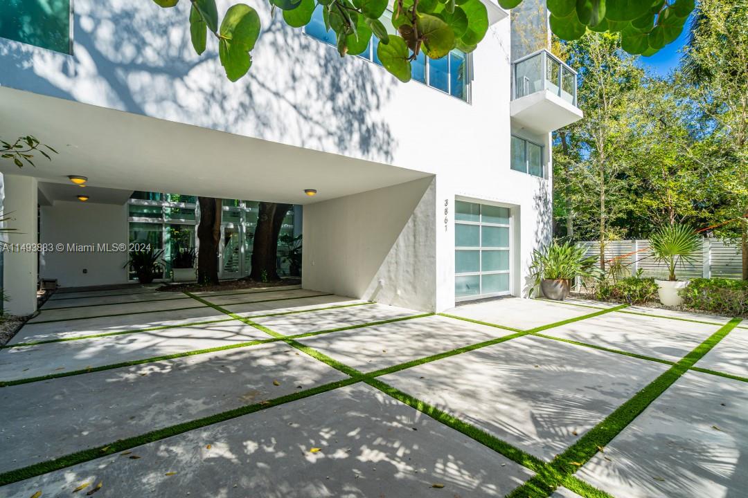 3861 Kumquat Ave, Miami, FL, 33133 United States, 5 Bedrooms Bedrooms, ,6 BathroomsBathrooms,Residential,For Sale,Kumquat Ave,A11493883