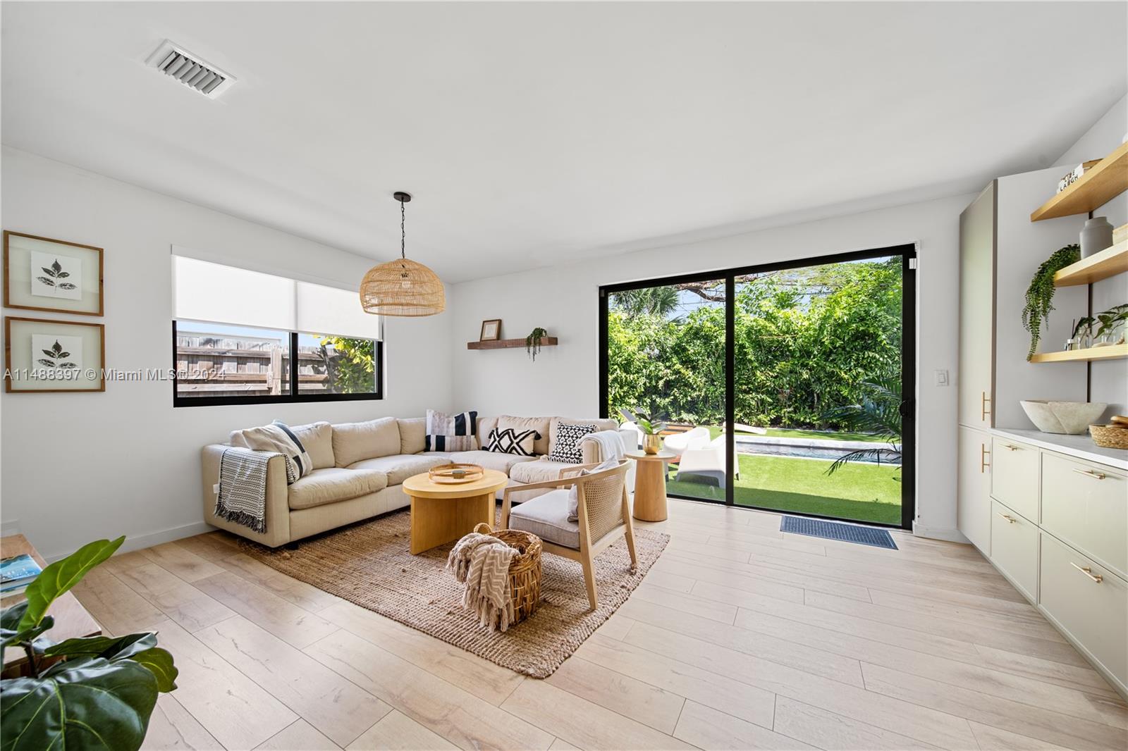 1671 SW 16th St, Miami, Florida 33145, 4 Bedrooms Bedrooms, ,3 BathroomsBathrooms,Residential,For Sale,1671 SW 16th St,A11488397