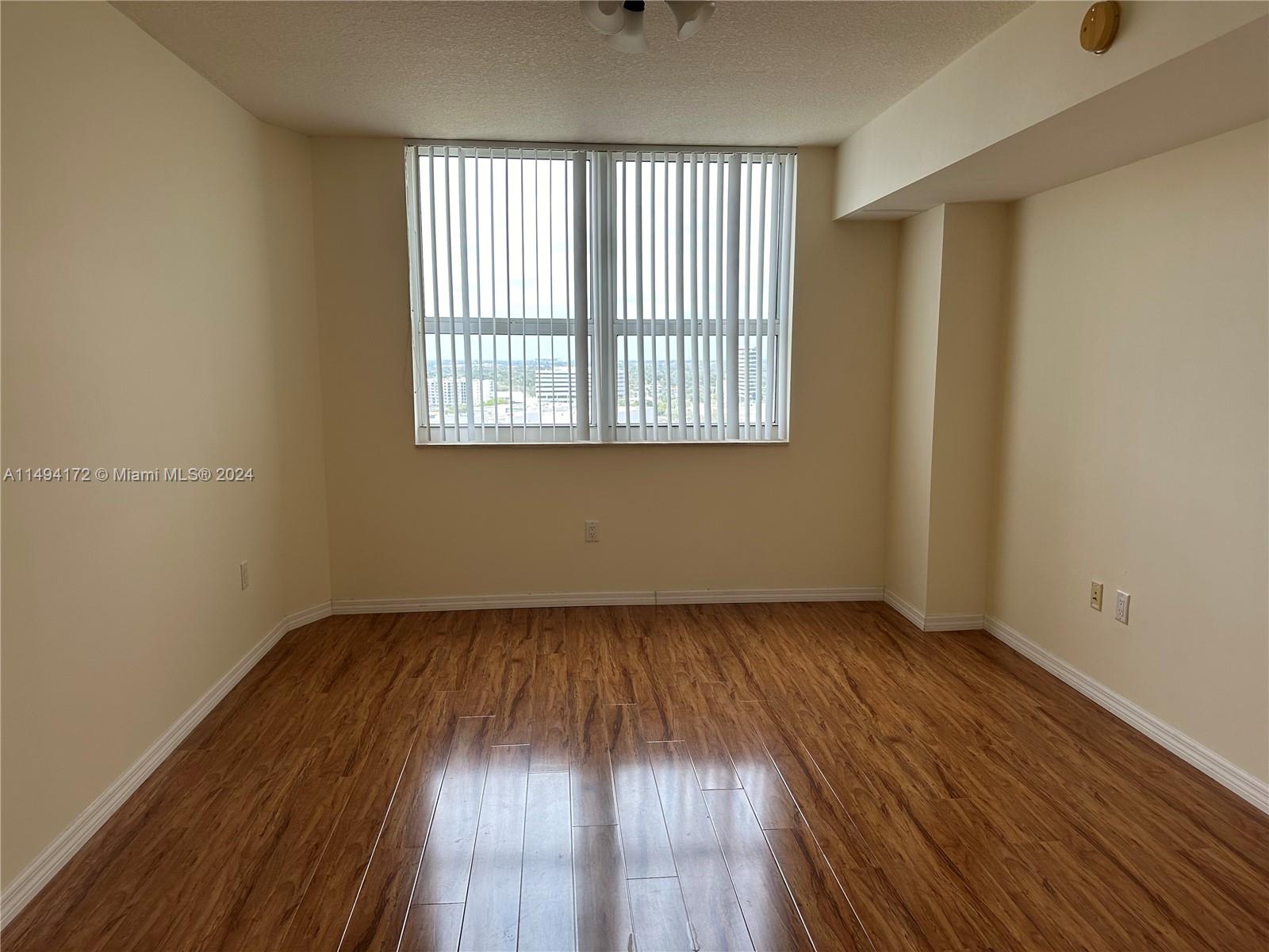 19501 W Country Club Dr 1912, Aventura, Florida 33180, 2 Bedrooms Bedrooms, ,2 BathroomsBathrooms,Residential,For Sale,19501 W Country Club Dr 1912,A11494172