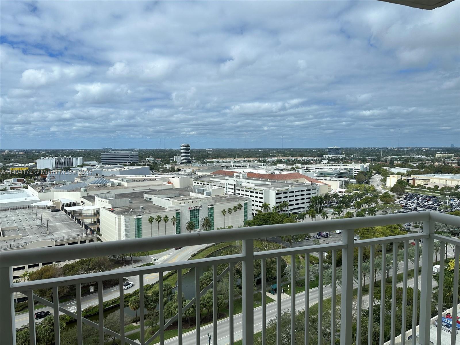 19501 W Country Club Dr 1912, Aventura, Florida 33180, 2 Bedrooms Bedrooms, ,2 BathroomsBathrooms,Residential,For Sale,19501 W Country Club Dr 1912,A11494172