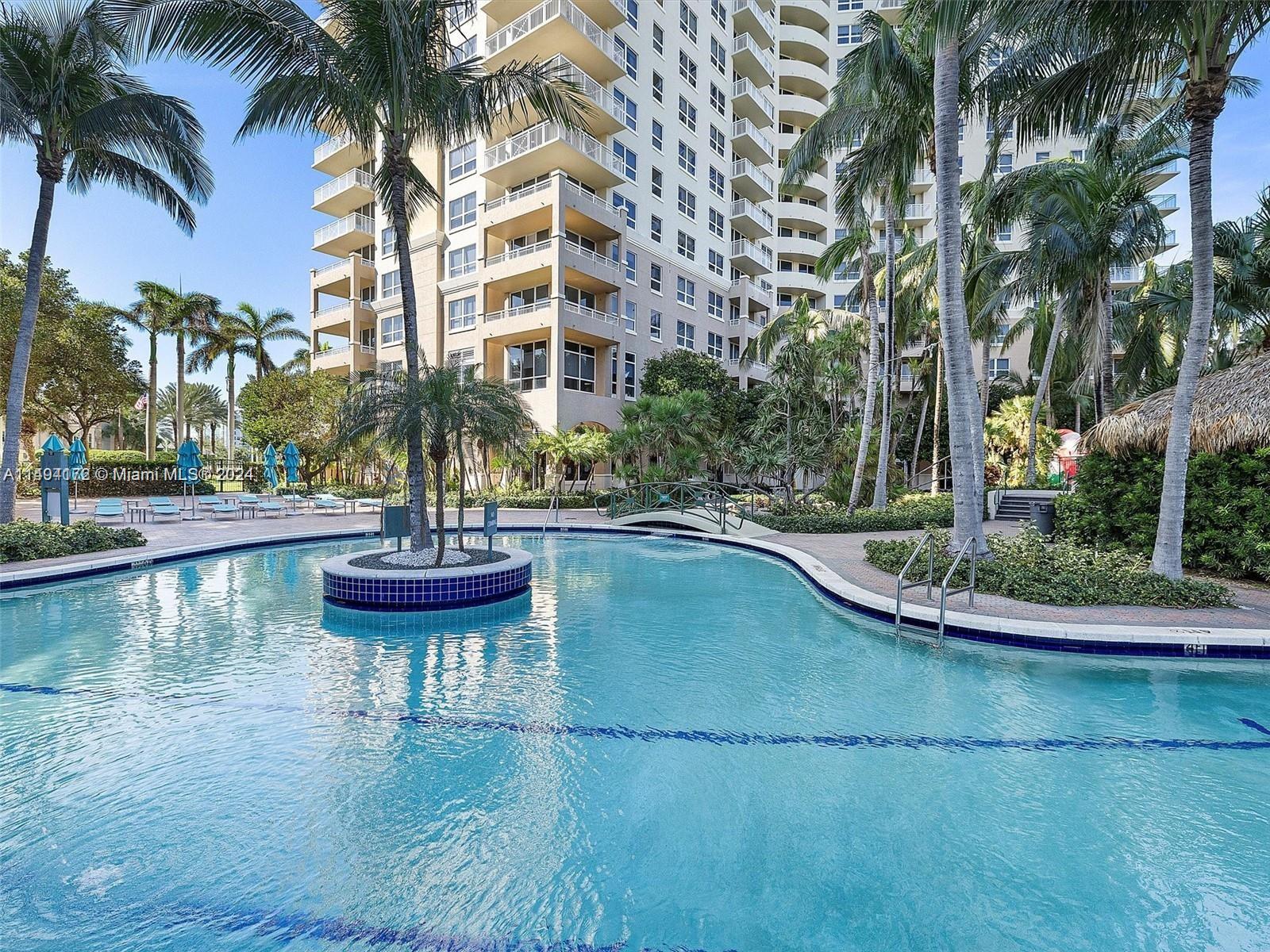 19501 W Country Club Dr 1912, Aventura, Florida 33180, 2 Bedrooms Bedrooms, ,2 BathroomsBathrooms,Residential,For Sale,19501 W Country Club Dr 1912,A11494172