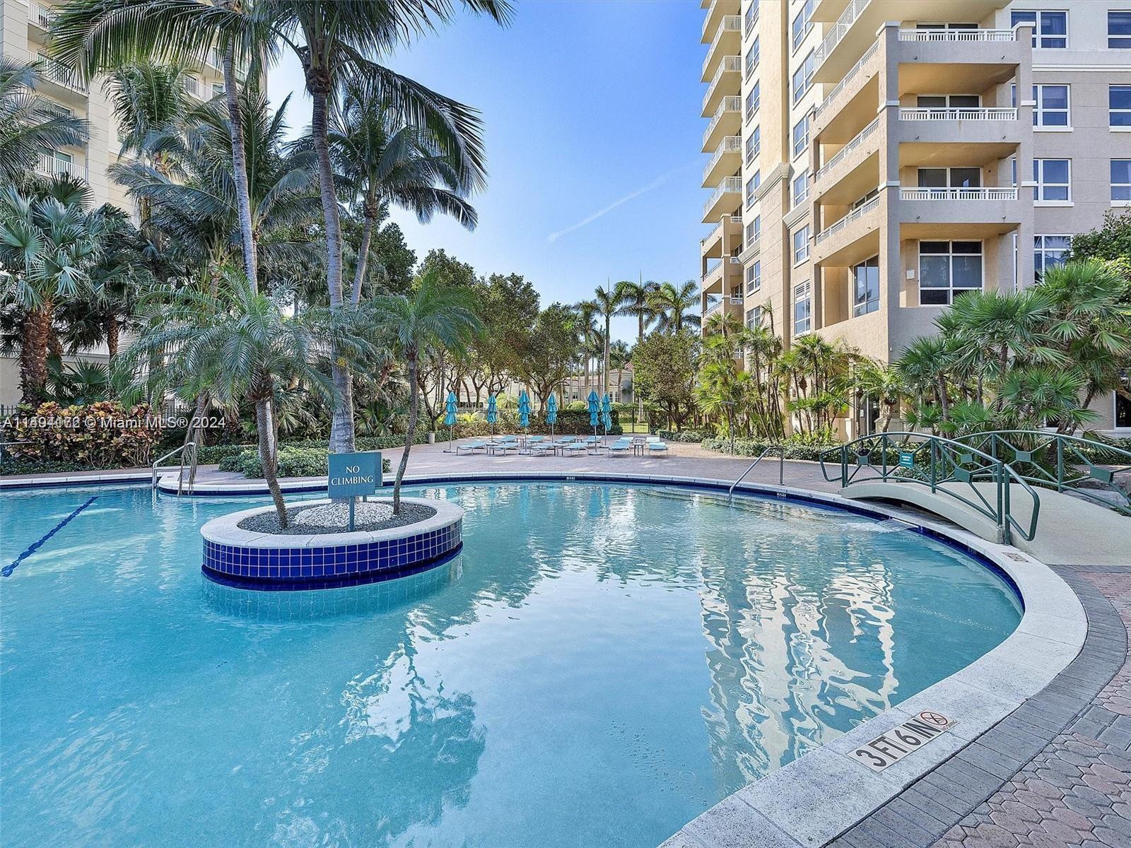 19501 W Country Club Dr 1912, Aventura, Florida 33180, 2 Bedrooms Bedrooms, ,2 BathroomsBathrooms,Residential,For Sale,19501 W Country Club Dr 1912,A11494172