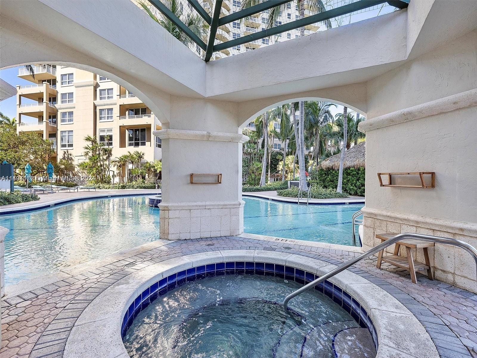 19501 W Country Club Dr 1912, Aventura, Florida 33180, 2 Bedrooms Bedrooms, ,2 BathroomsBathrooms,Residential,For Sale,19501 W Country Club Dr 1912,A11494172