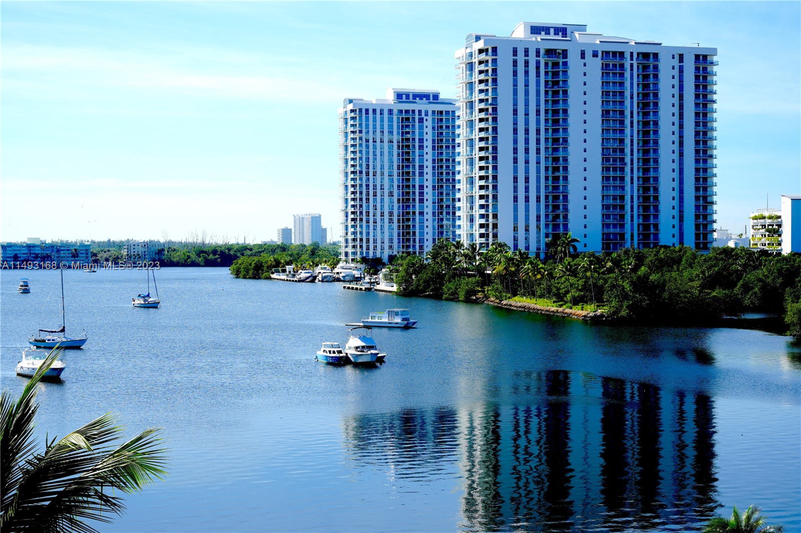 2910 Point East Dr, Aventura, FL, 33160 United States, 1 Bedroom Bedrooms, ,1 BathroomBathrooms,Residential,For Sale,Point East Dr,A11493168