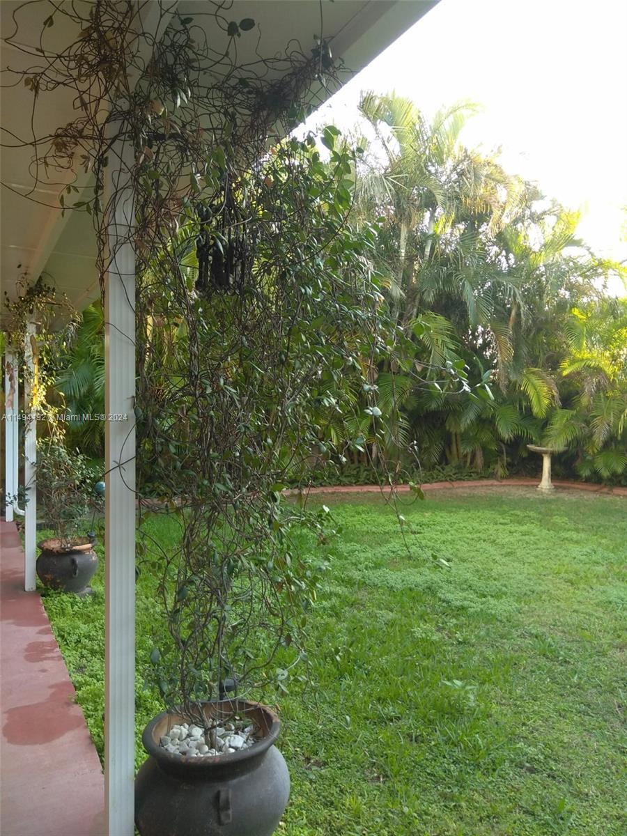 Listing Photo 16