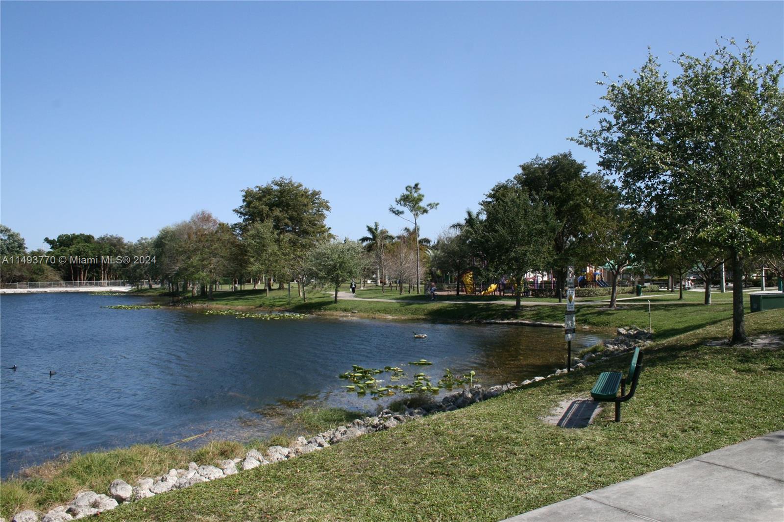 109 Royal Park Dr 2E, Oakland Park, Florida 33309, 1 Bedroom Bedrooms, ,1 BathroomBathrooms,Residential,For Sale,109 Royal Park Dr 2E,A11493770