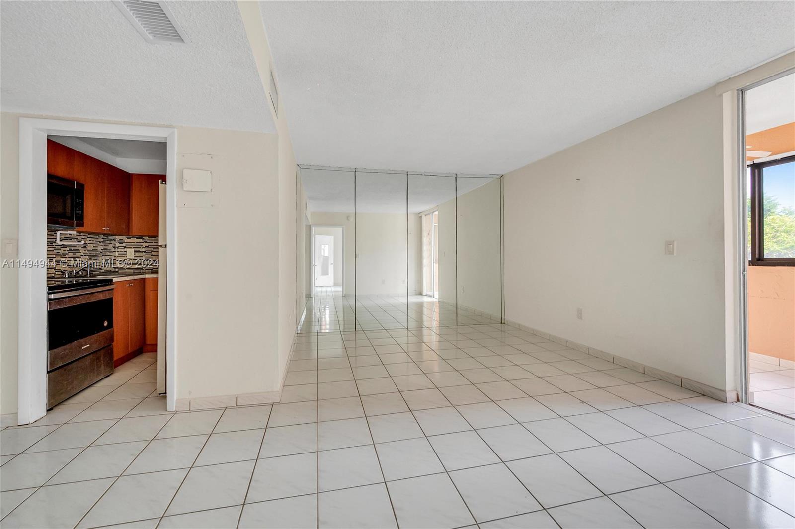 5050 NW 7th St #215 For Sale A11494944, FL