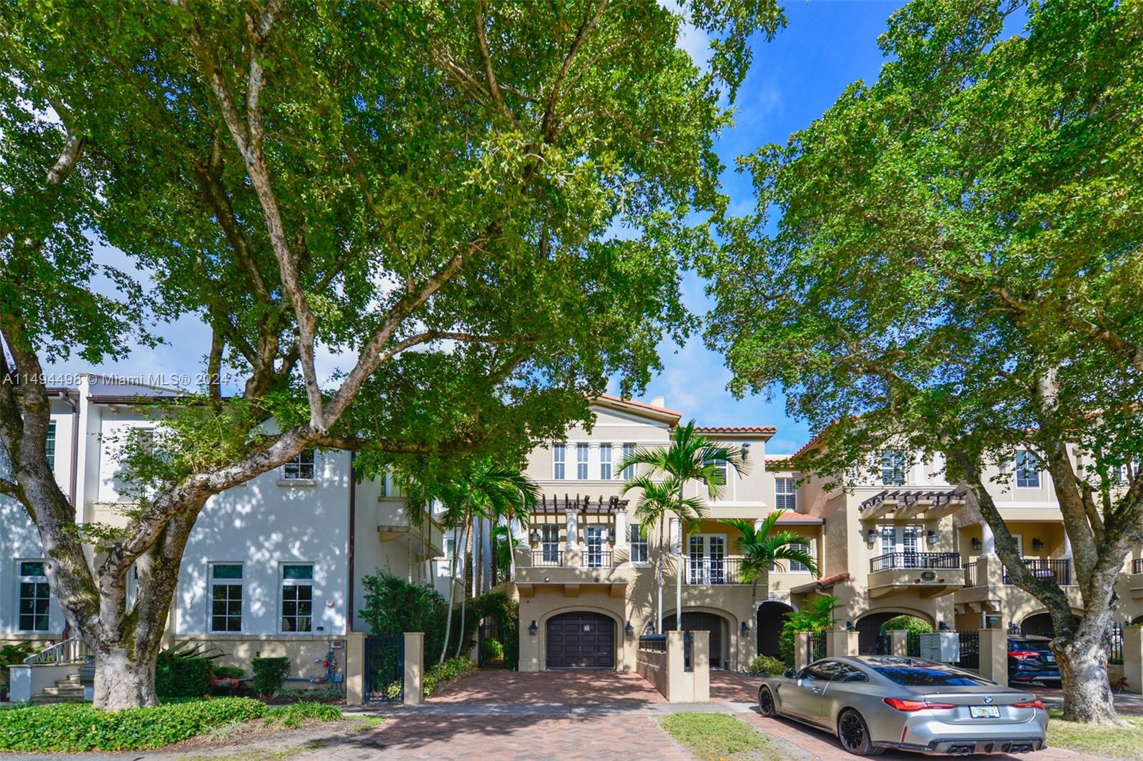 615 Santander Ave A, Coral Gables, Florida 33134, 4 Bedrooms Bedrooms, ,3 BathroomsBathrooms,Residentiallease,For Rent,615 Santander Ave A,A11494498
