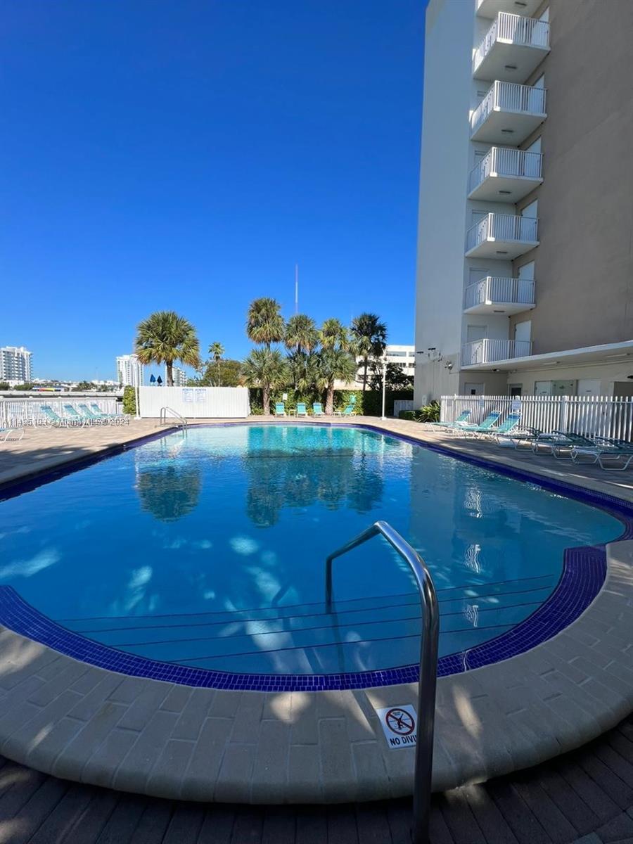 1455 N TREASURE DR PH-D, North Bay Village, Florida 33141, ,1 BathroomBathrooms,Residentiallease,For Rent,1455 N TREASURE DR PH-D,A11495103