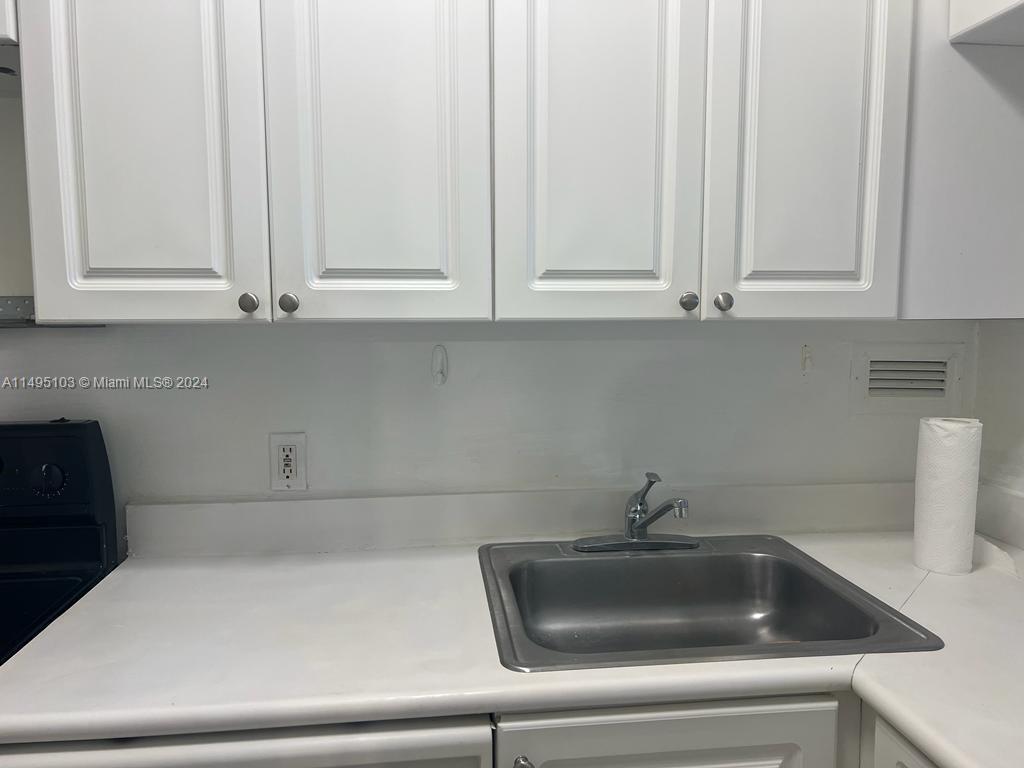 1455 N TREASURE DR PH-D, North Bay Village, Florida 33141, ,1 BathroomBathrooms,Residentiallease,For Rent,1455 N TREASURE DR PH-D,A11495103