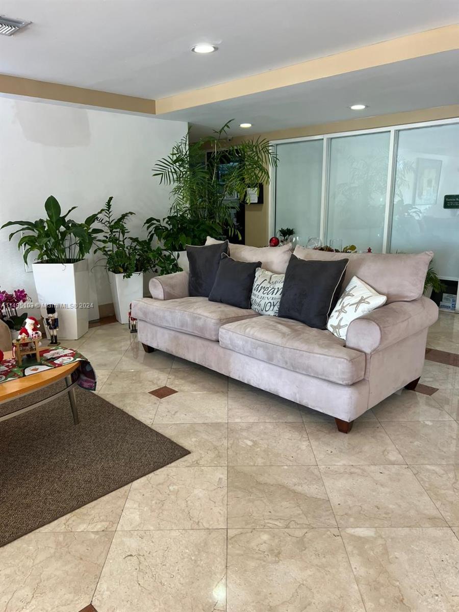 1455 N TREASURE DR PH-D, North Bay Village, Florida 33141, ,1 BathroomBathrooms,Residentiallease,For Rent,1455 N TREASURE DR PH-D,A11495103