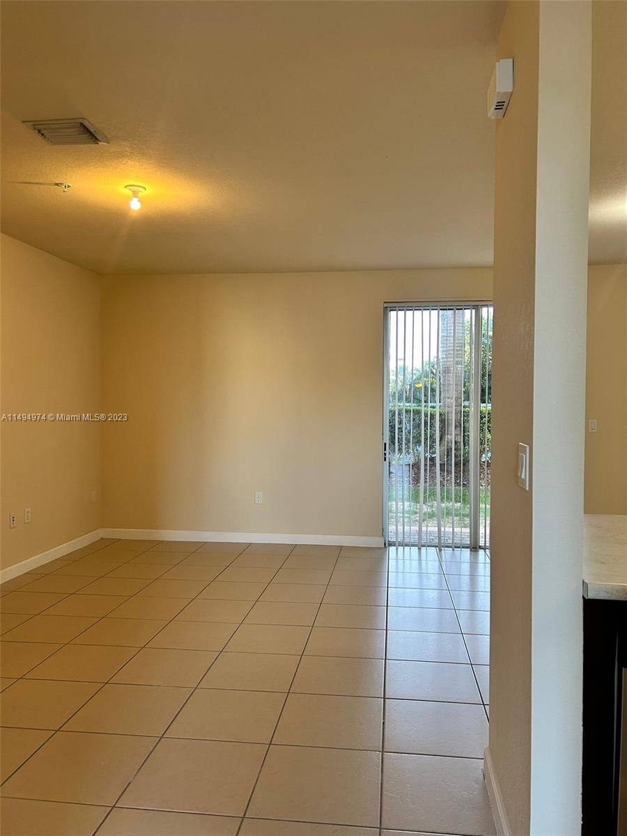 142 SE 28th Ter 7, Homestead, Florida 33033, 3 Bedrooms Bedrooms, ,2 BathroomsBathrooms,Residentiallease,For Rent,142 SE 28th Ter 7,A11494974