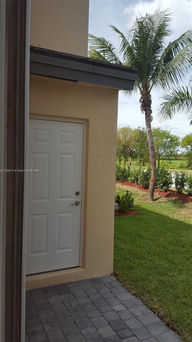 142 SE 28th Ter 7, Homestead, Florida 33033, 3 Bedrooms Bedrooms, ,2 BathroomsBathrooms,Residentiallease,For Rent,142 SE 28th Ter 7,A11494974