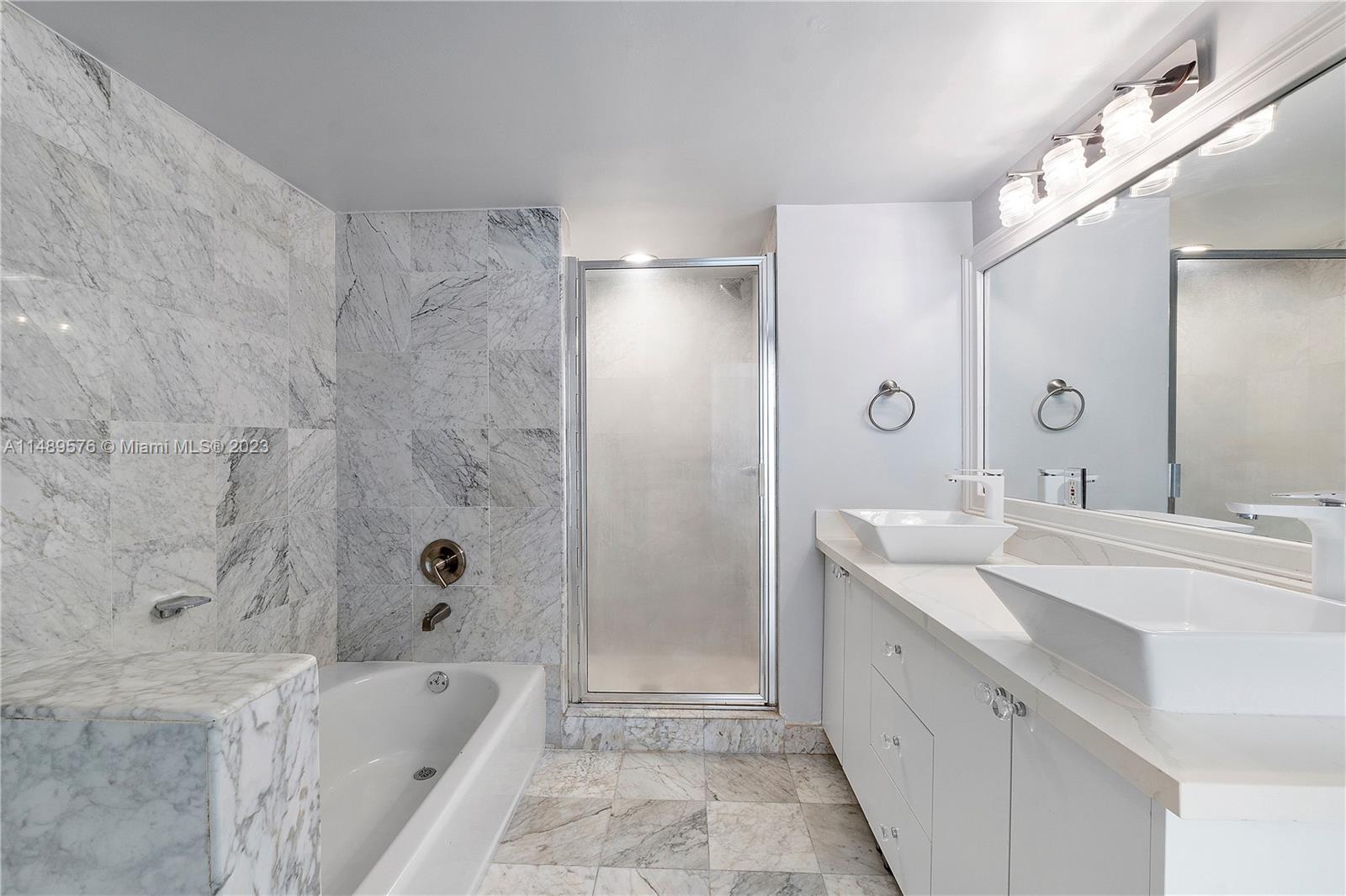 8911 Collins Ave 702, Surfside, Florida 33154, 2 Bedrooms Bedrooms, ,2 BathroomsBathrooms,Residentiallease,For Rent,8911 Collins Ave 702,A11489576