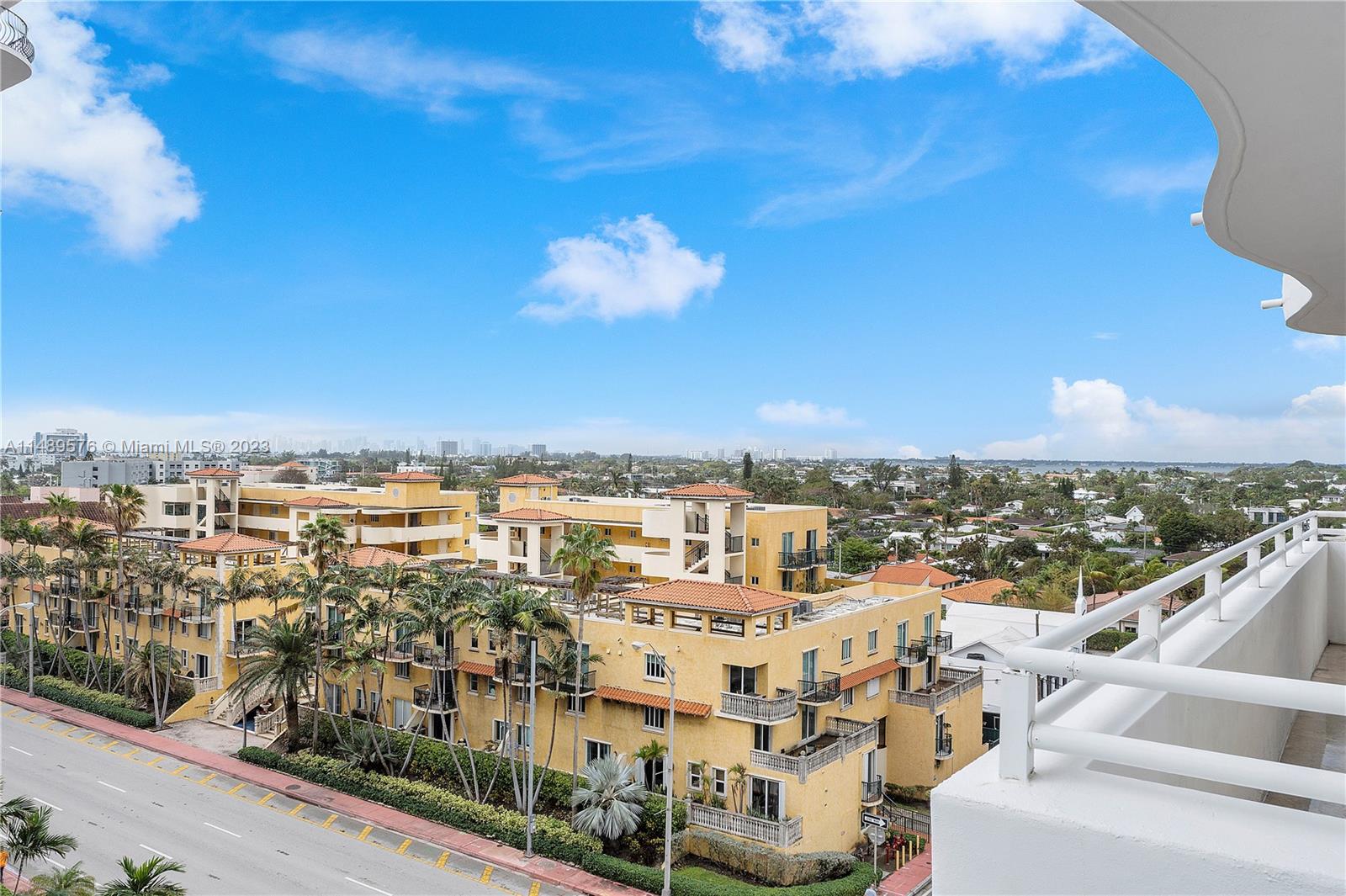 8911 Collins Ave 702, Surfside, Florida 33154, 2 Bedrooms Bedrooms, ,2 BathroomsBathrooms,Residentiallease,For Rent,8911 Collins Ave 702,A11489576