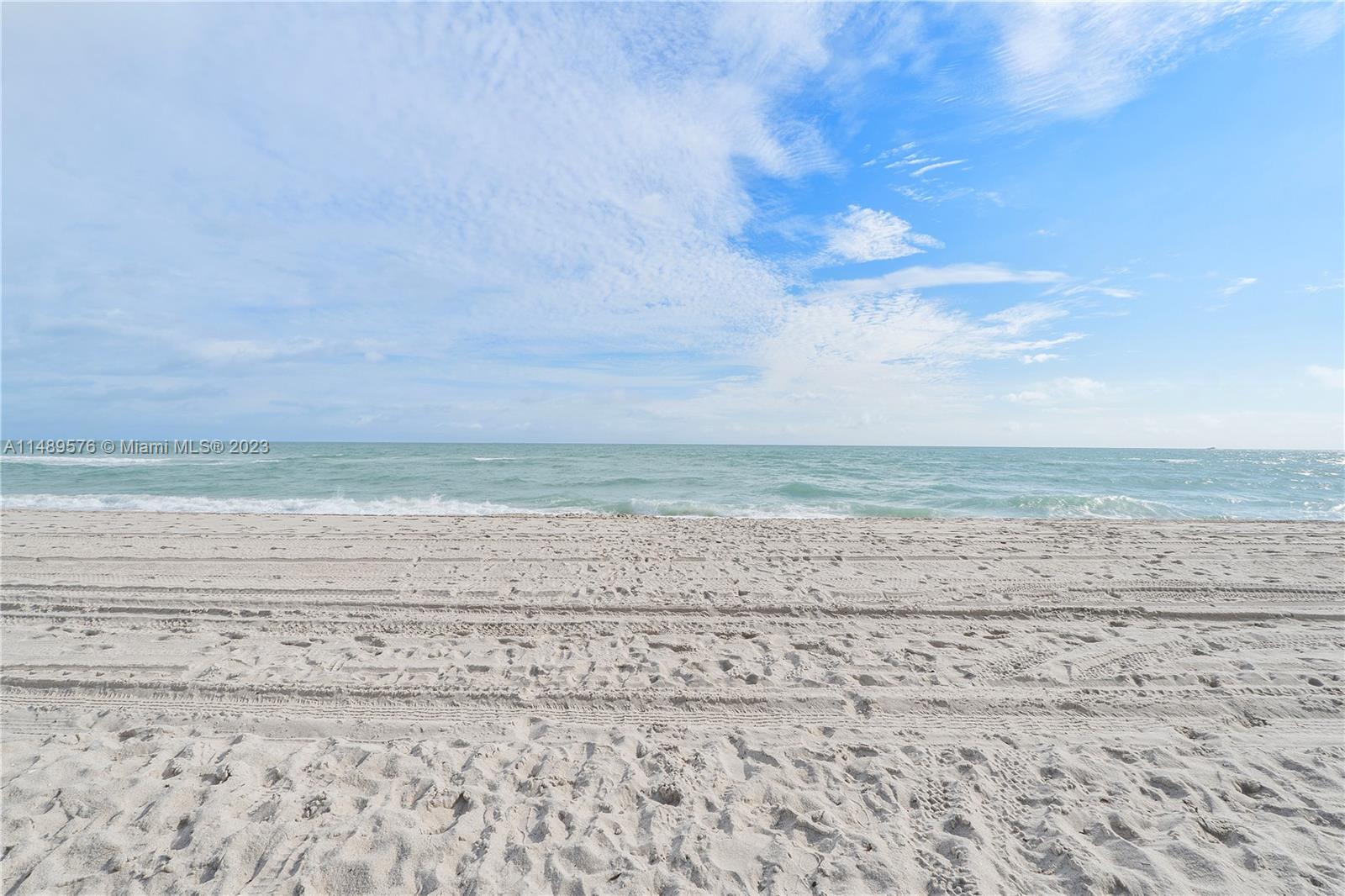 8911 Collins Ave 702, Surfside, Florida 33154, 2 Bedrooms Bedrooms, ,2 BathroomsBathrooms,Residentiallease,For Rent,8911 Collins Ave 702,A11489576