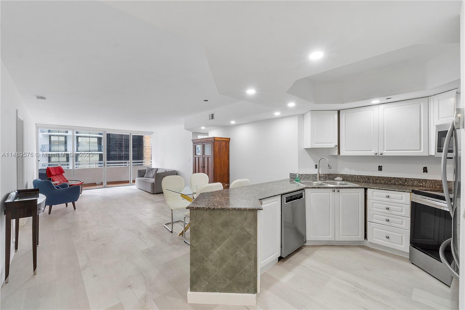 8911 Collins Ave 702, Surfside, Florida 33154, 2 Bedrooms Bedrooms, ,2 BathroomsBathrooms,Residentiallease,For Rent,8911 Collins Ave 702,A11489576