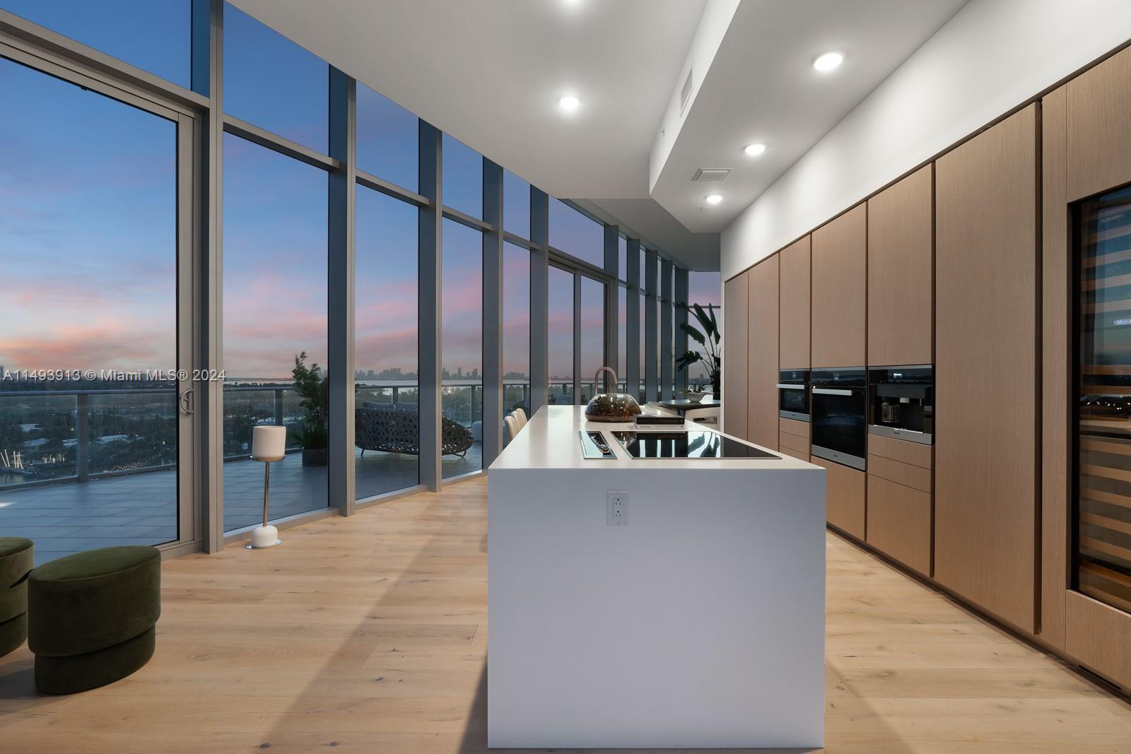 6800 Indian Creek Dr, Miami Beach, FL, 33141 United States, 3 Bedrooms Bedrooms, ,3 BathroomsBathrooms,Residential,For Sale,Indian Creek Dr,A11493913