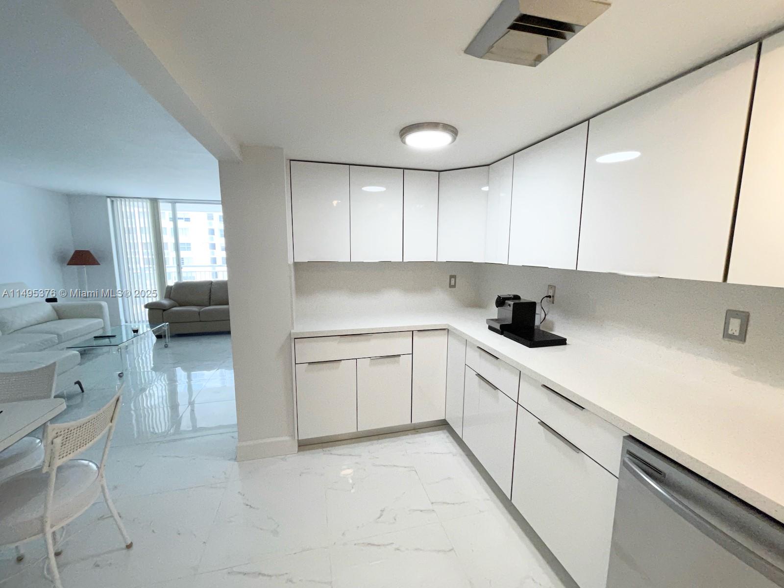18041 Biscayne Boulv, Aventura, FL, 33160 United States, 2 Bedrooms Bedrooms, ,2 BathroomsBathrooms,Residential,For Sale,Biscayne Boulv,A11495376
