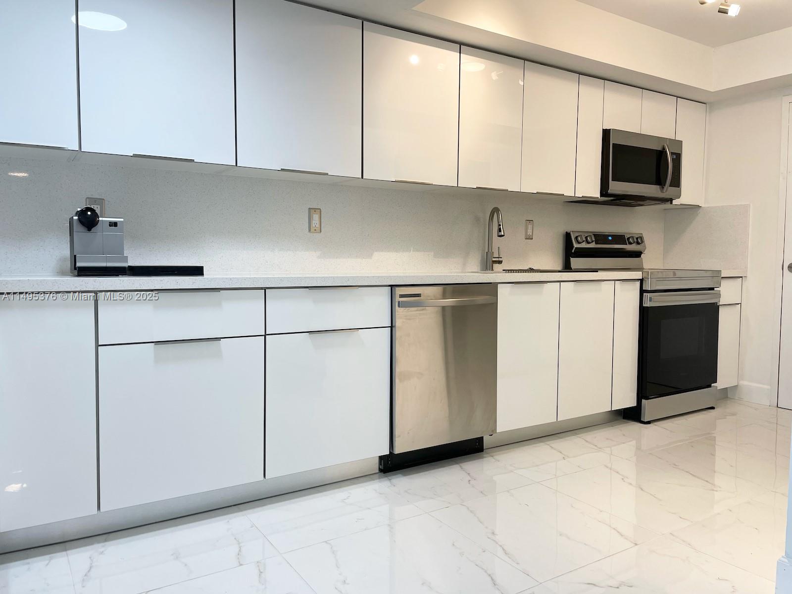 18041 Biscayne Boulv, Aventura, FL, 33160 United States, 2 Bedrooms Bedrooms, ,2 BathroomsBathrooms,Residential,For Sale,Biscayne Boulv,A11495376