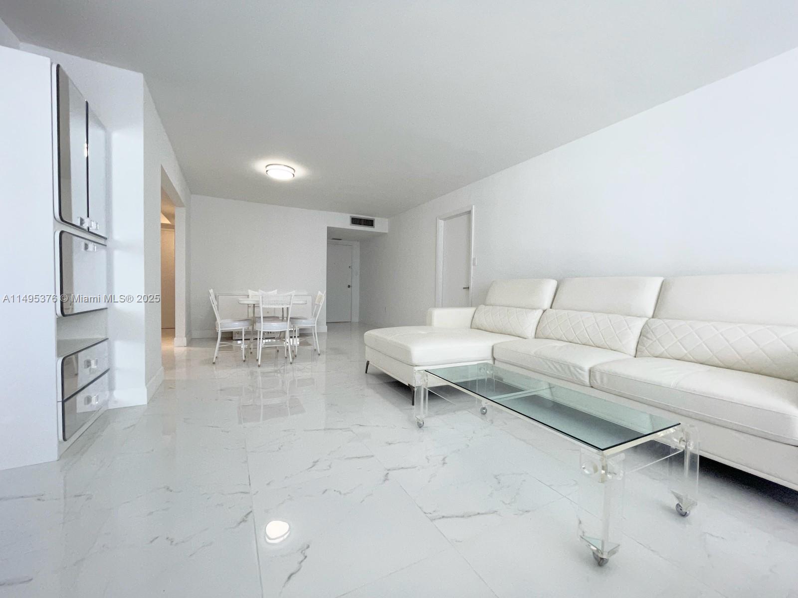 18041 Biscayne Boulv, Aventura, FL, 33160 United States, 2 Bedrooms Bedrooms, ,2 BathroomsBathrooms,Residential,For Sale,Biscayne Boulv,A11495376