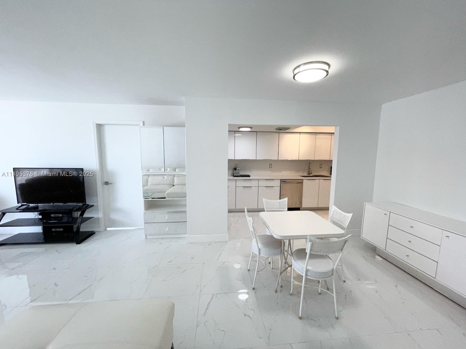 18041 Biscayne Boulv, Aventura, FL, 33160 United States, 2 Bedrooms Bedrooms, ,2 BathroomsBathrooms,Residential,For Sale,Biscayne Boulv,A11495376