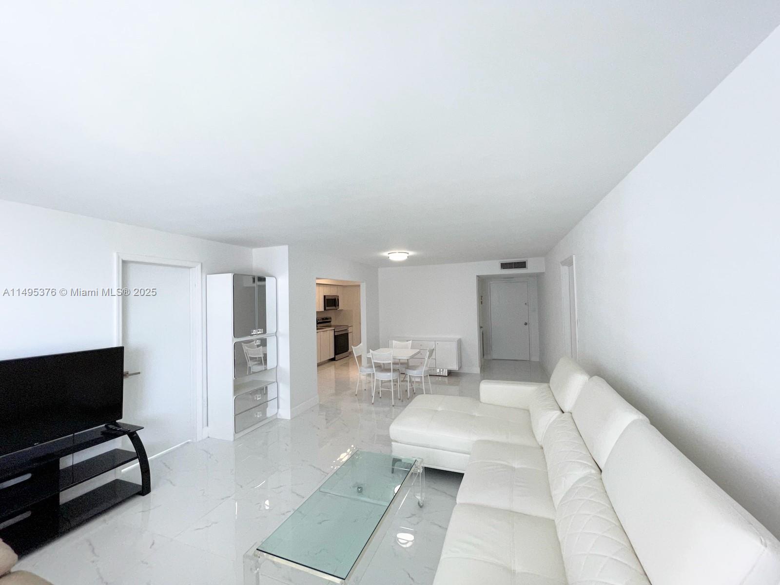 18041 Biscayne Boulv, Aventura, FL, 33160 United States, 2 Bedrooms Bedrooms, ,2 BathroomsBathrooms,Residential,For Sale,Biscayne Boulv,A11495376