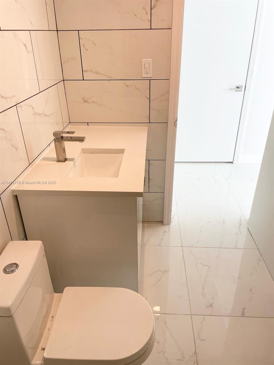 18041 Biscayne Boulv, Aventura, FL, 33160 United States, 2 Bedrooms Bedrooms, ,2 BathroomsBathrooms,Residential,For Sale,Biscayne Boulv,A11495376