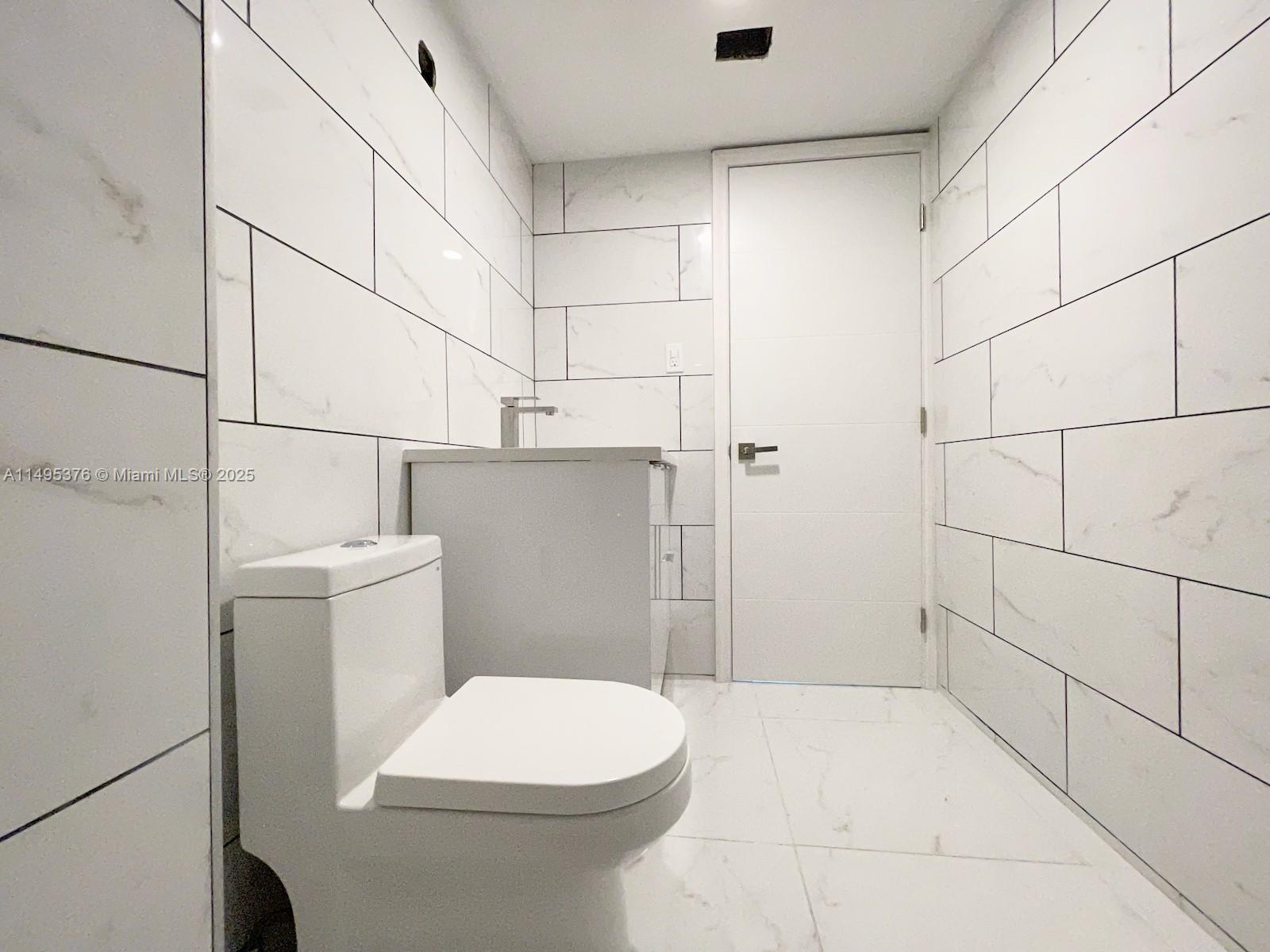 18041 Biscayne Boulv, Aventura, FL, 33160 United States, 2 Bedrooms Bedrooms, ,2 BathroomsBathrooms,Residential,For Sale,Biscayne Boulv,A11495376