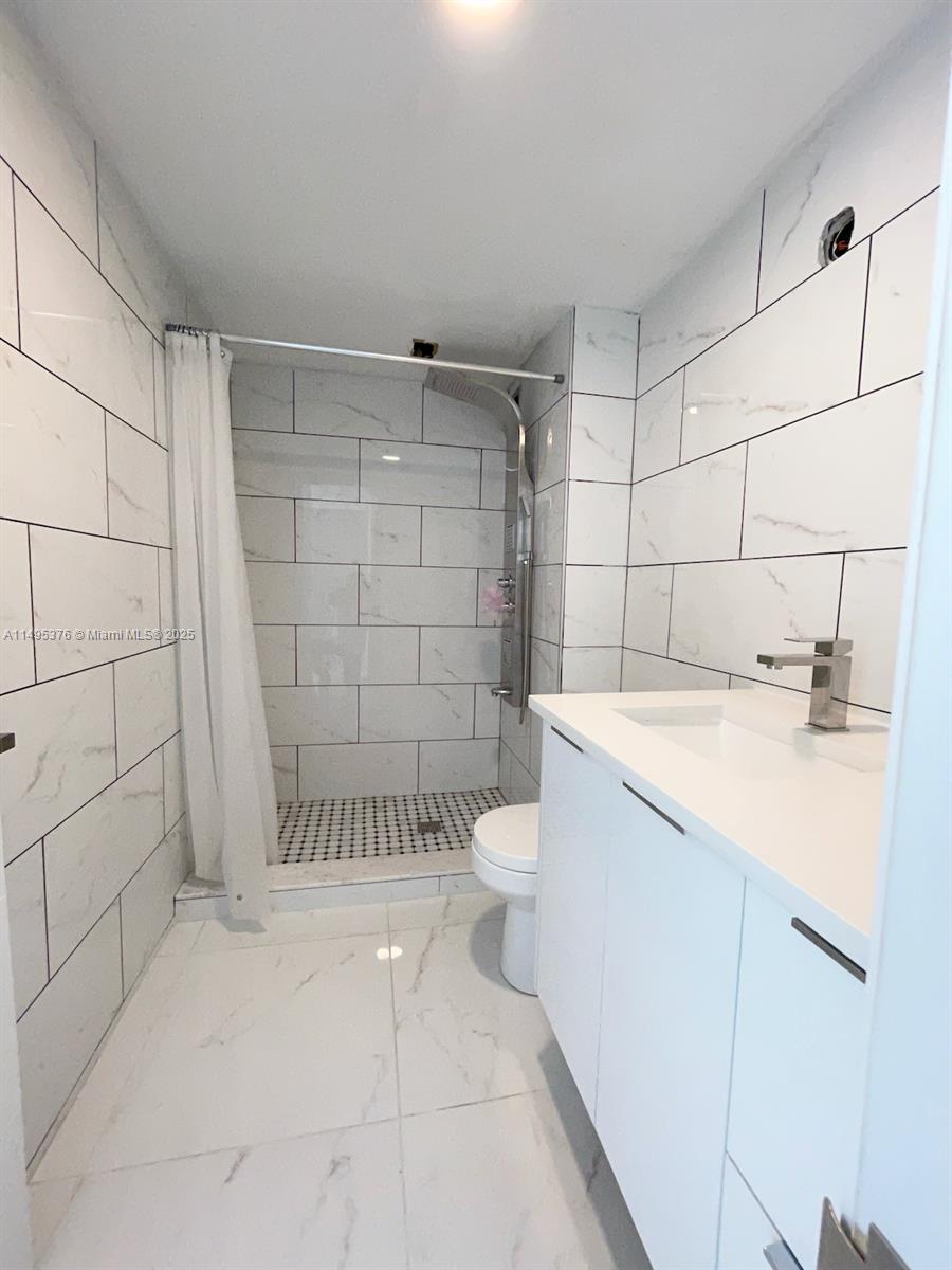 18041 Biscayne Boulv, Aventura, FL, 33160 United States, 2 Bedrooms Bedrooms, ,2 BathroomsBathrooms,Residential,For Sale,Biscayne Boulv,A11495376