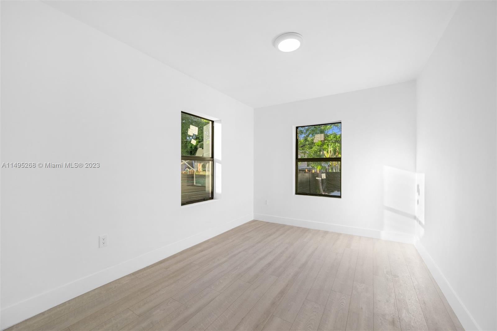 1721 SW 13th St APT 1, Miami, Florida 33145, 2 Bedrooms Bedrooms, ,1 BathroomBathrooms,Residentiallease,For Rent,1721 SW 13th St APT 1,A11495268