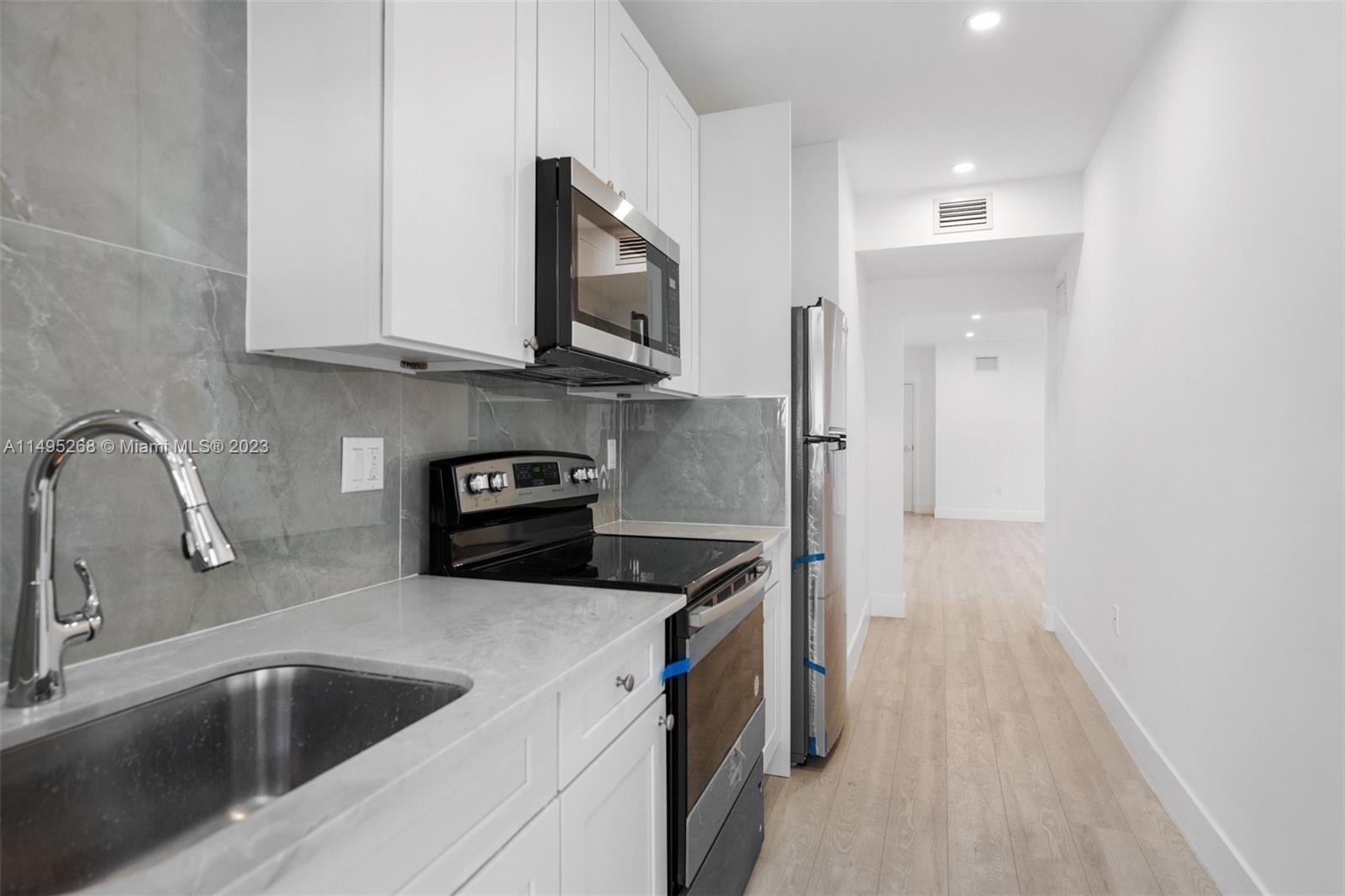 1721 SW 13th St APT 1, Miami, Florida 33145, 2 Bedrooms Bedrooms, ,1 BathroomBathrooms,Residentiallease,For Rent,1721 SW 13th St APT 1,A11495268