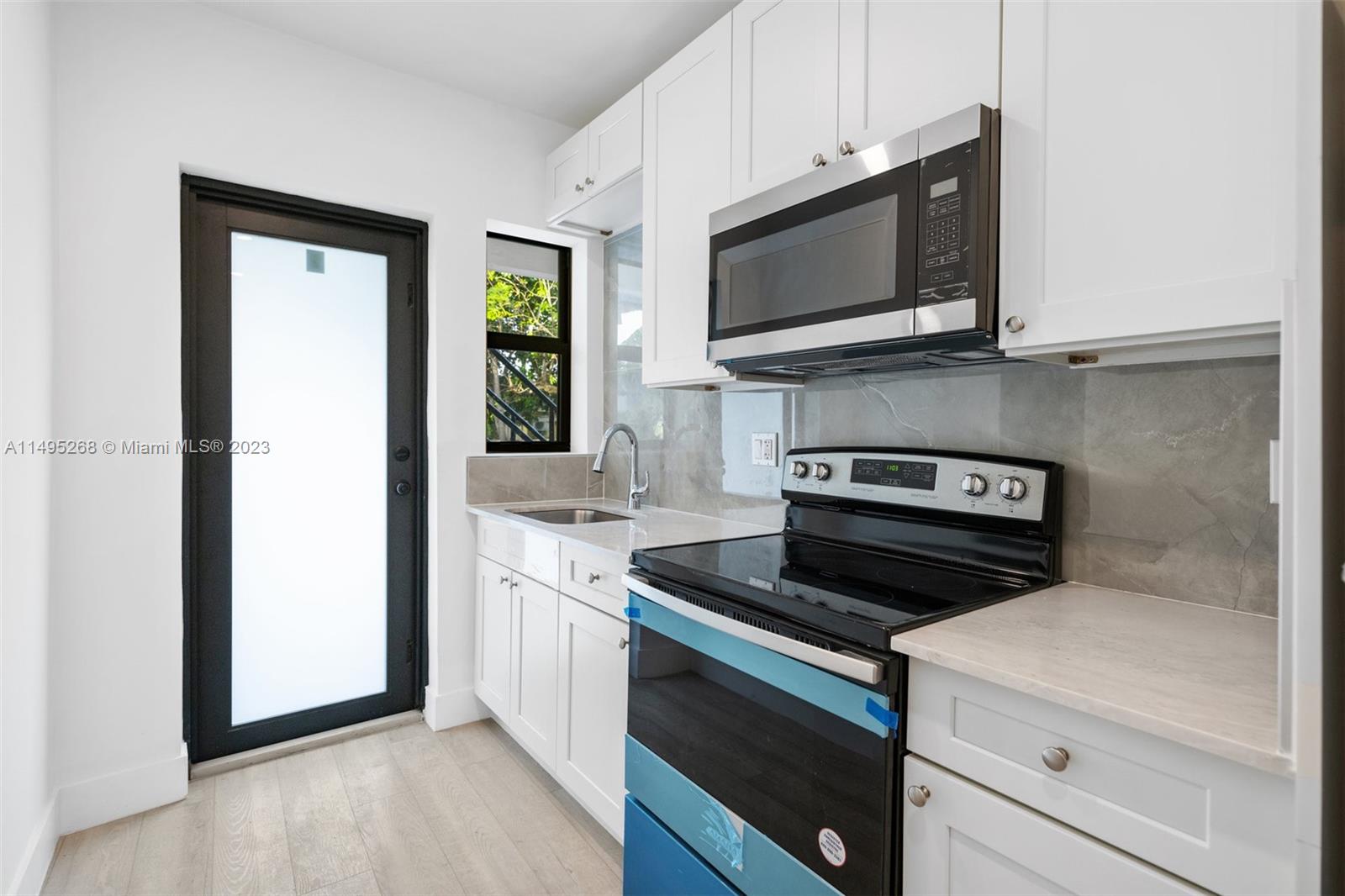 1721 SW 13th St APT 1, Miami, Florida 33145, 2 Bedrooms Bedrooms, ,1 BathroomBathrooms,Residentiallease,For Rent,1721 SW 13th St APT 1,A11495268