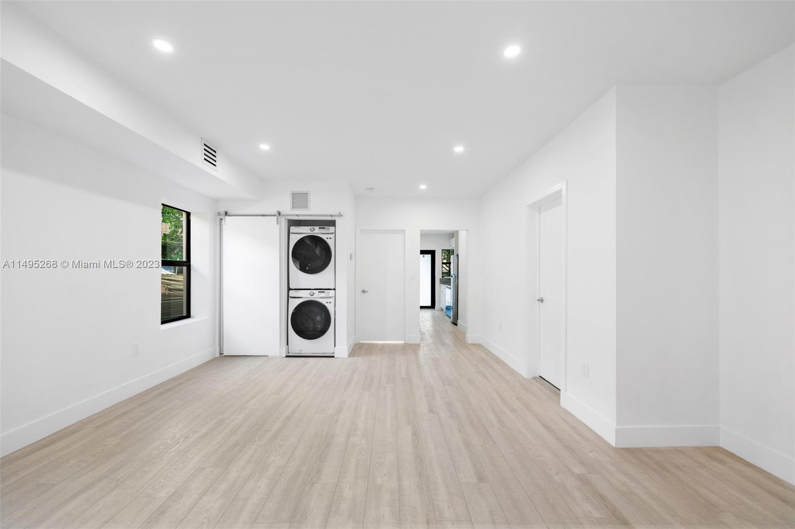 1721 SW 13th St APT 1, Miami, Florida 33145, 2 Bedrooms Bedrooms, ,1 BathroomBathrooms,Residentiallease,For Rent,1721 SW 13th St APT 1,A11495268
