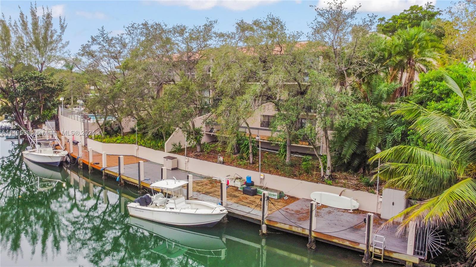 5201 Orduna Dr 13, Coral Gables, Florida 33146, 2 Bedrooms Bedrooms, ,2 BathroomsBathrooms,Residential,For Sale,5201 Orduna Dr 13,A11495394