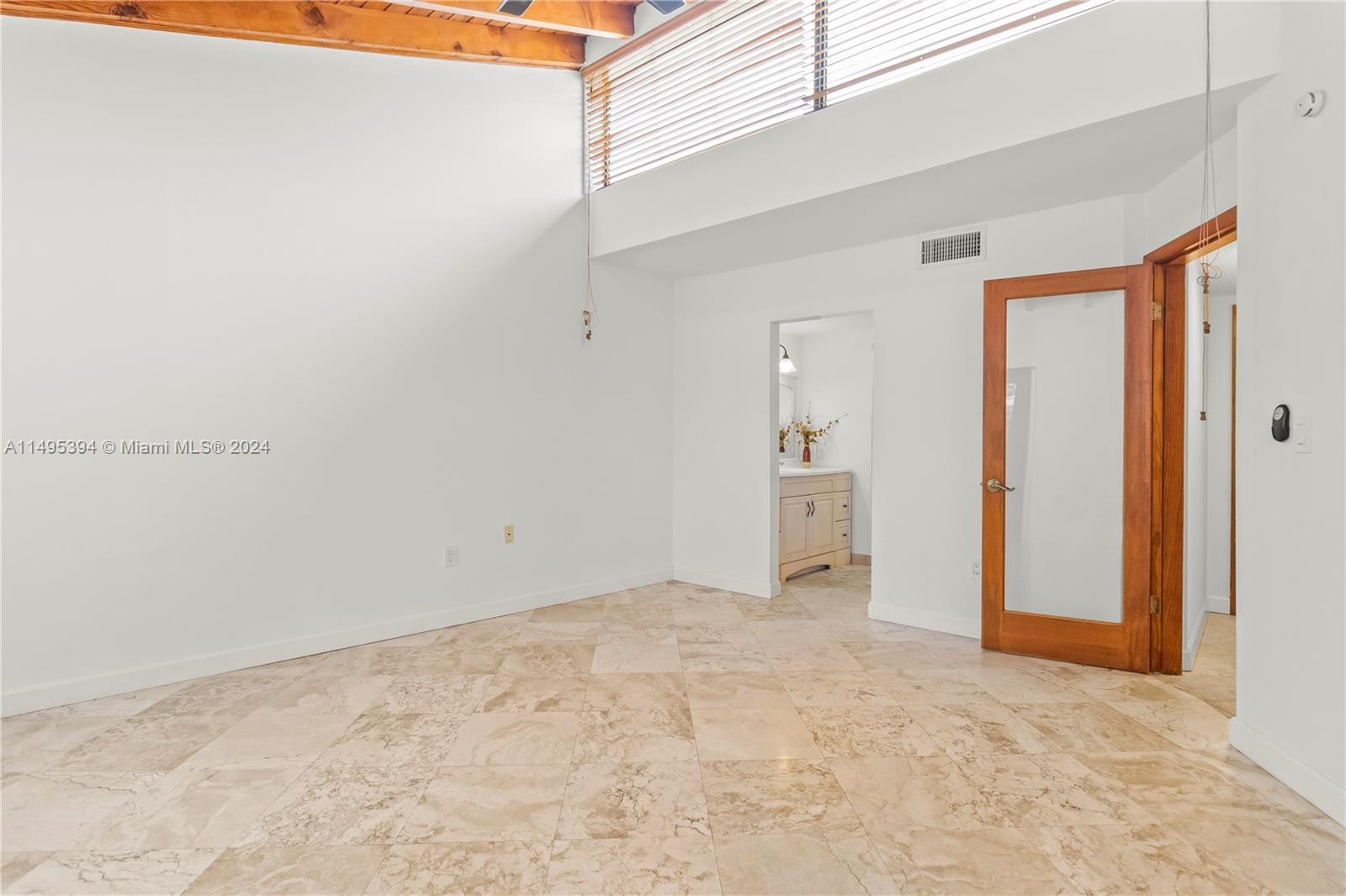 5201 Orduna Dr 13, Coral Gables, Florida 33146, 2 Bedrooms Bedrooms, ,2 BathroomsBathrooms,Residential,For Sale,5201 Orduna Dr 13,A11495394