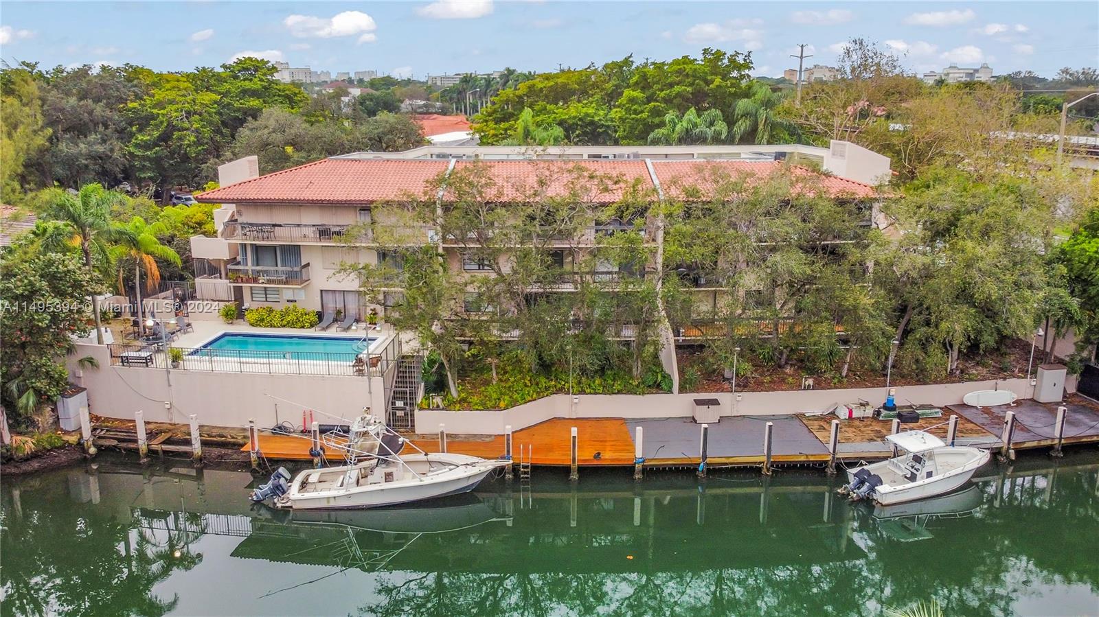 5201 Orduna Dr 13, Coral Gables, Florida 33146, 2 Bedrooms Bedrooms, ,2 BathroomsBathrooms,Residential,For Sale,5201 Orduna Dr 13,A11495394