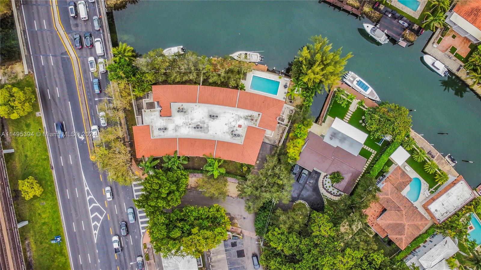 5201 Orduna Dr 13, Coral Gables, Florida 33146, 2 Bedrooms Bedrooms, ,2 BathroomsBathrooms,Residential,For Sale,5201 Orduna Dr 13,A11495394