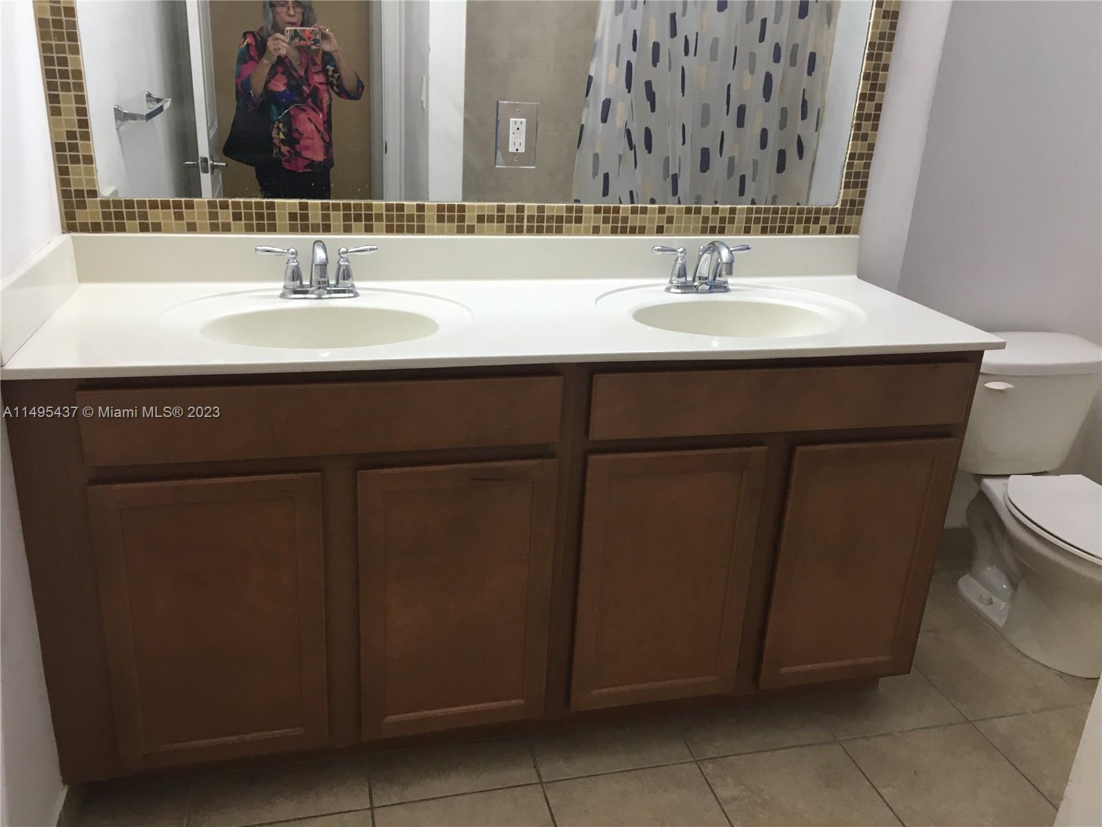 Master Bath Basins