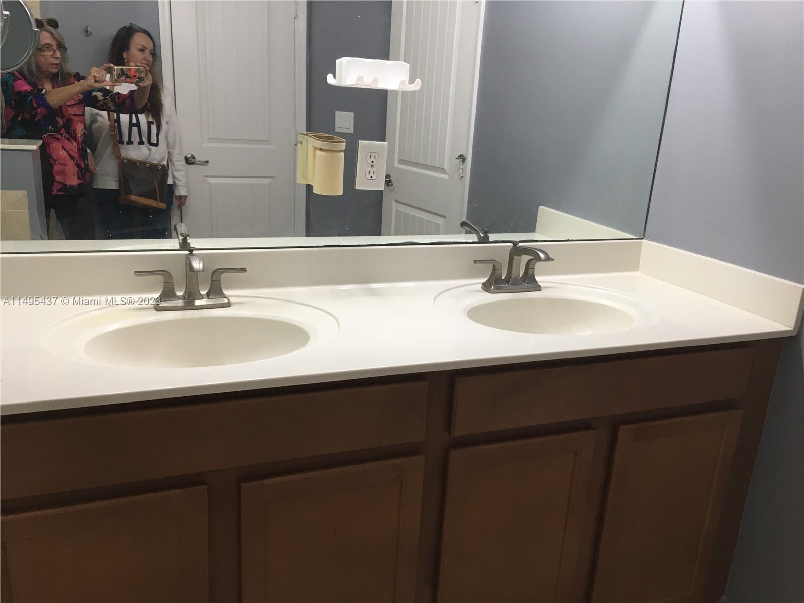 Master bath Basins
