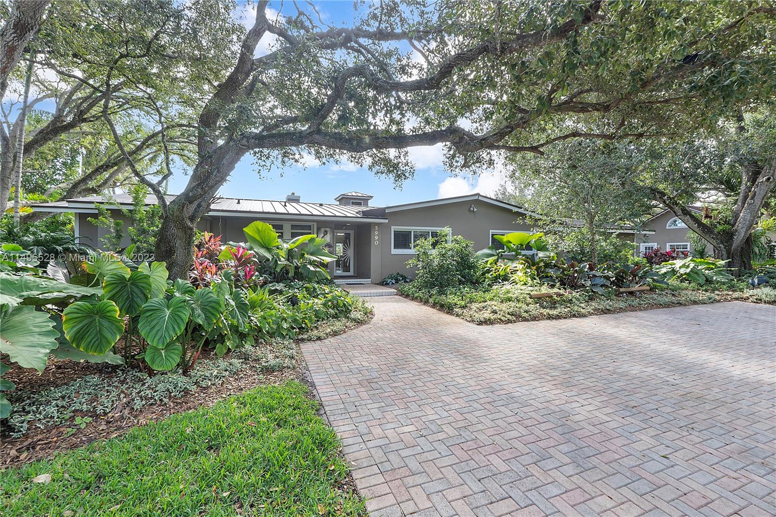 5990 87th St, South Miami, FL, 33143 United States, 3 Bedrooms Bedrooms, ,4 BathroomsBathrooms,Residential,For Sale,87th St,A11495528