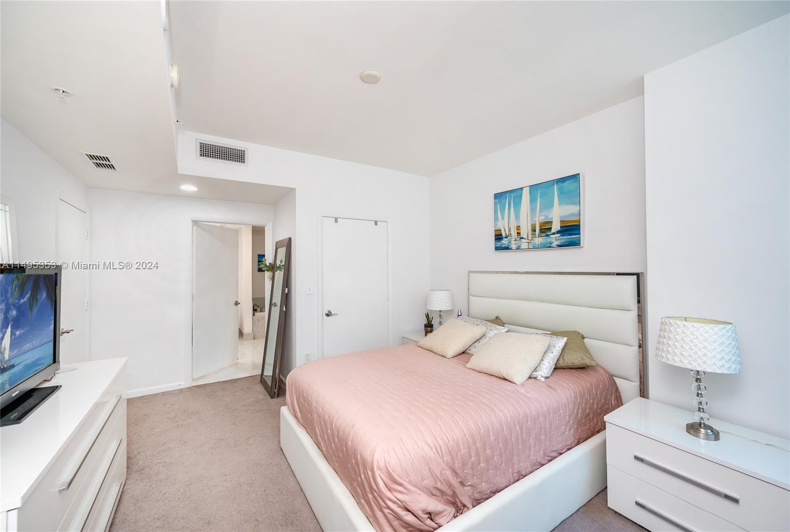 244 Biscayne Blvd 910, Miami, Florida 33132, 2 Bedrooms Bedrooms, ,2 BathroomsBathrooms,Residential,For Sale,244 Biscayne Blvd 910,A11495353