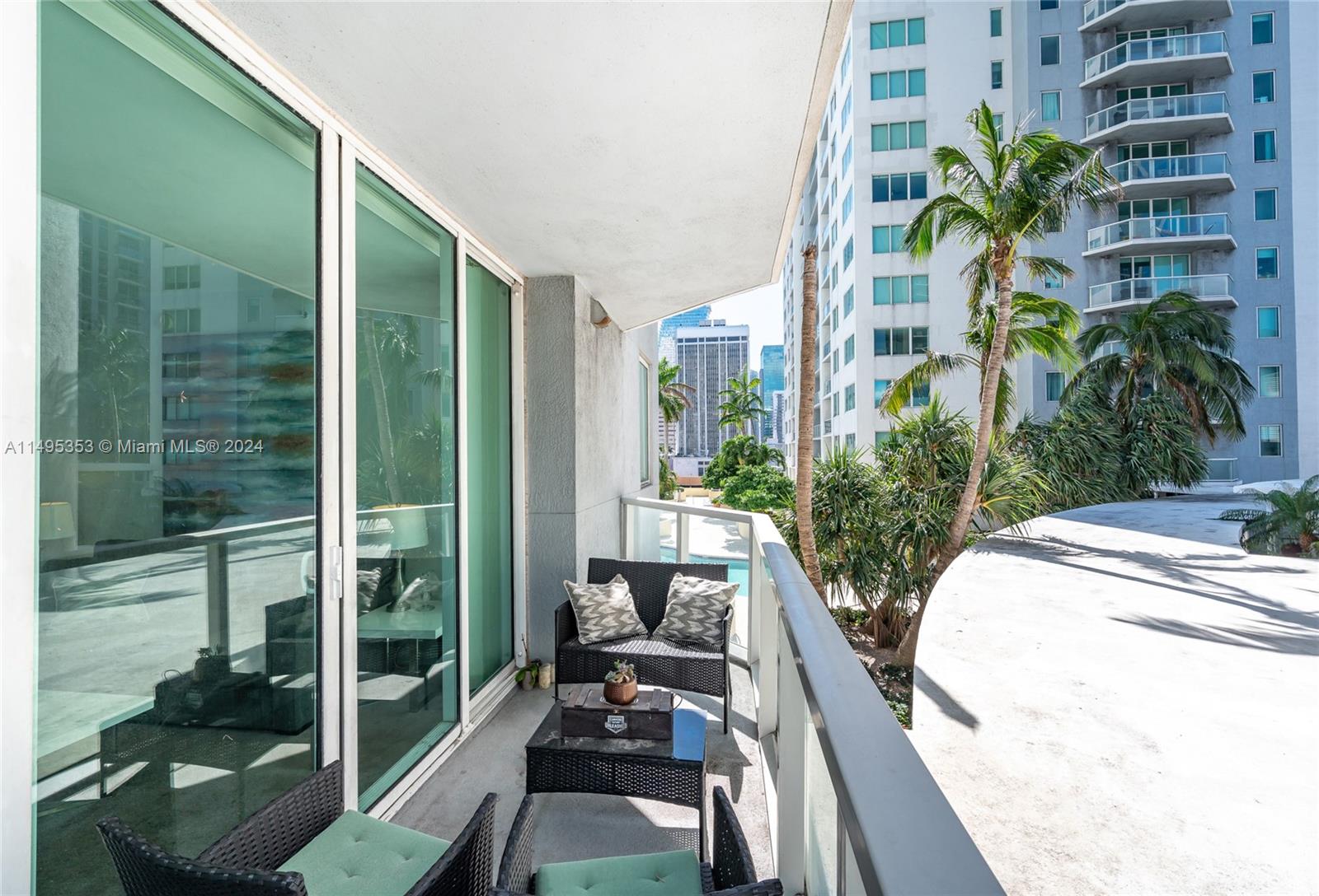 244 Biscayne Blvd 910, Miami, Florida 33132, 2 Bedrooms Bedrooms, ,2 BathroomsBathrooms,Residential,For Sale,244 Biscayne Blvd 910,A11495353