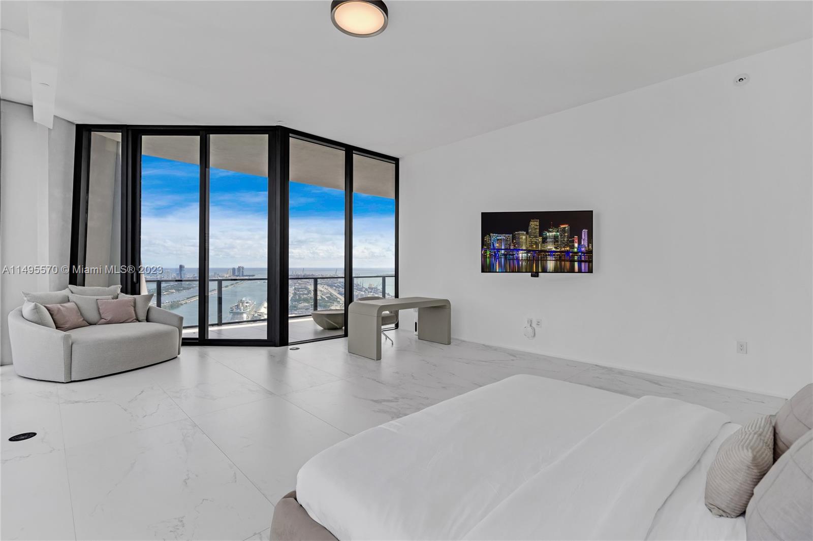 1000 Biscayne Blvd 4902, Miami, Florida 33132, 4 Bedrooms Bedrooms, ,5 BathroomsBathrooms,Residentiallease,For Rent,1000 Biscayne Blvd 4902,A11495570