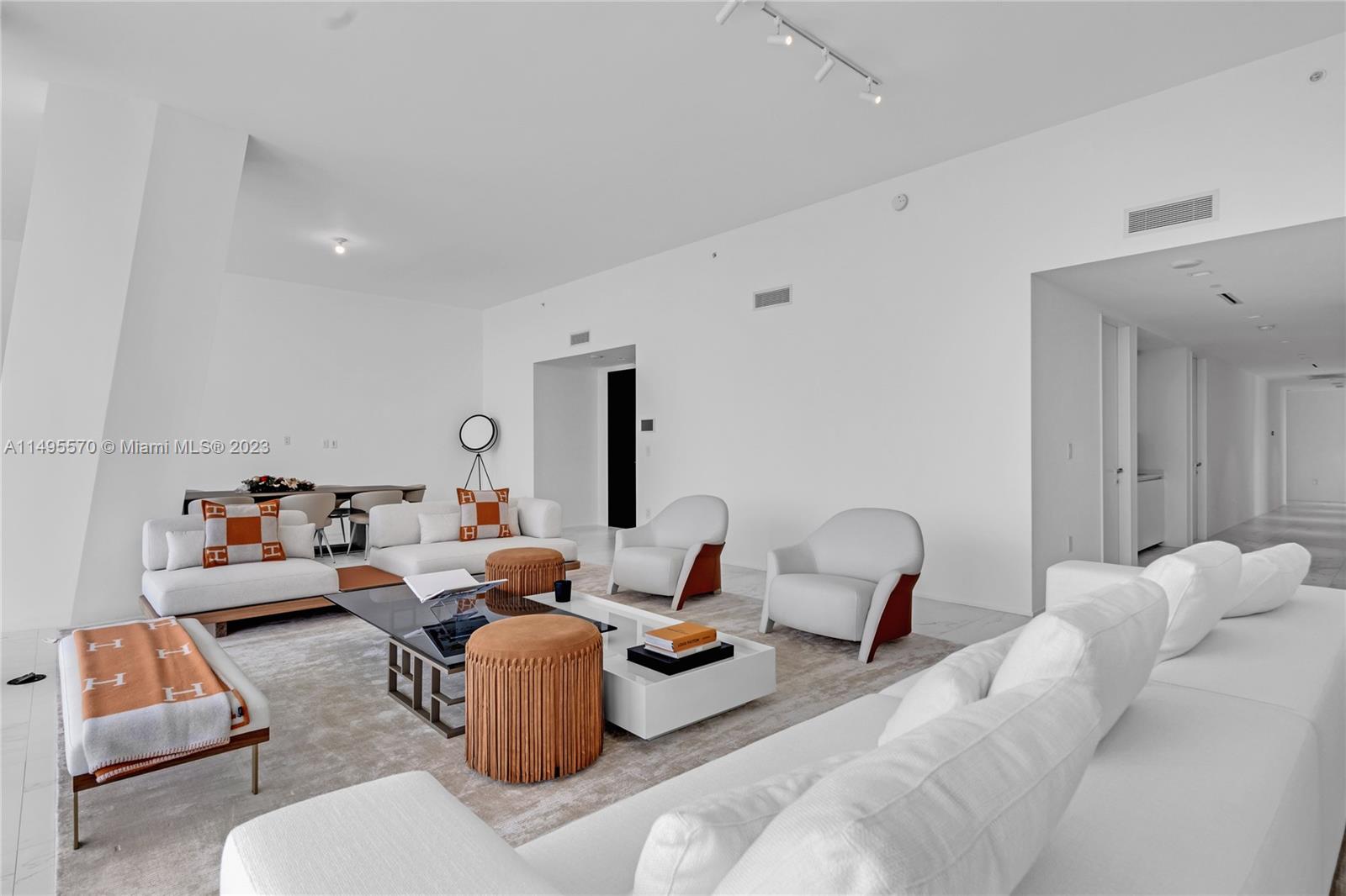 1000 Biscayne Blvd 4902, Miami, Florida 33132, 4 Bedrooms Bedrooms, ,5 BathroomsBathrooms,Residentiallease,For Rent,1000 Biscayne Blvd 4902,A11495570