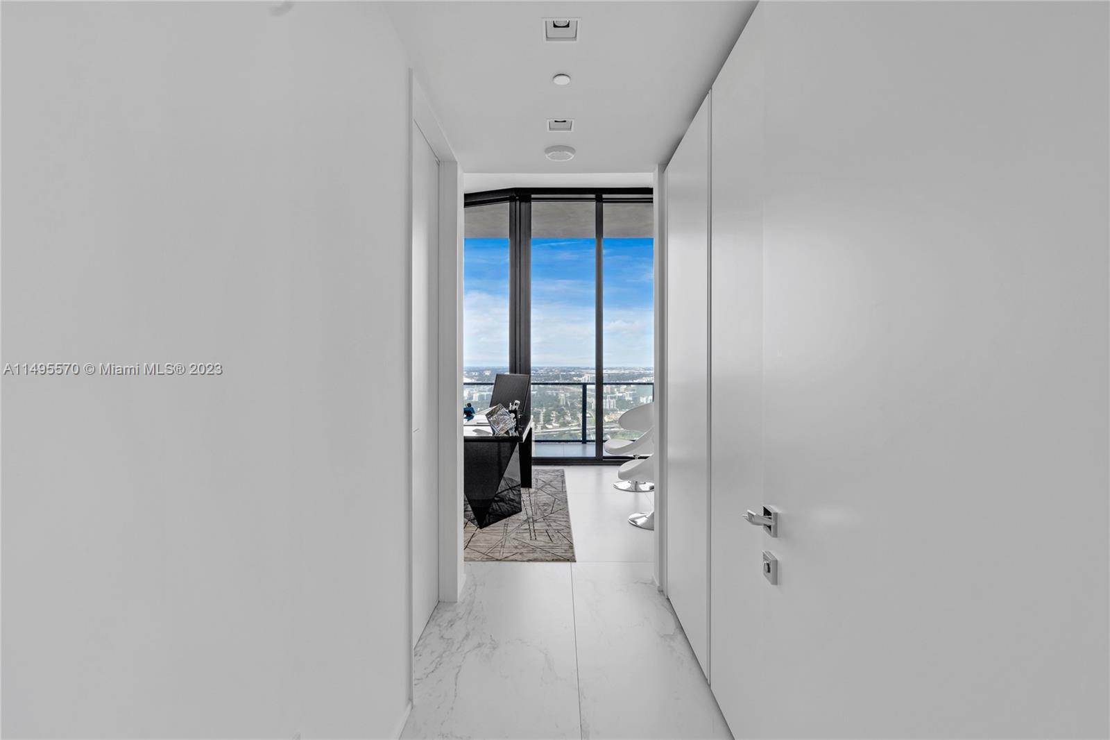 1000 Biscayne Blvd 4902, Miami, Florida 33132, 4 Bedrooms Bedrooms, ,5 BathroomsBathrooms,Residentiallease,For Rent,1000 Biscayne Blvd 4902,A11495570