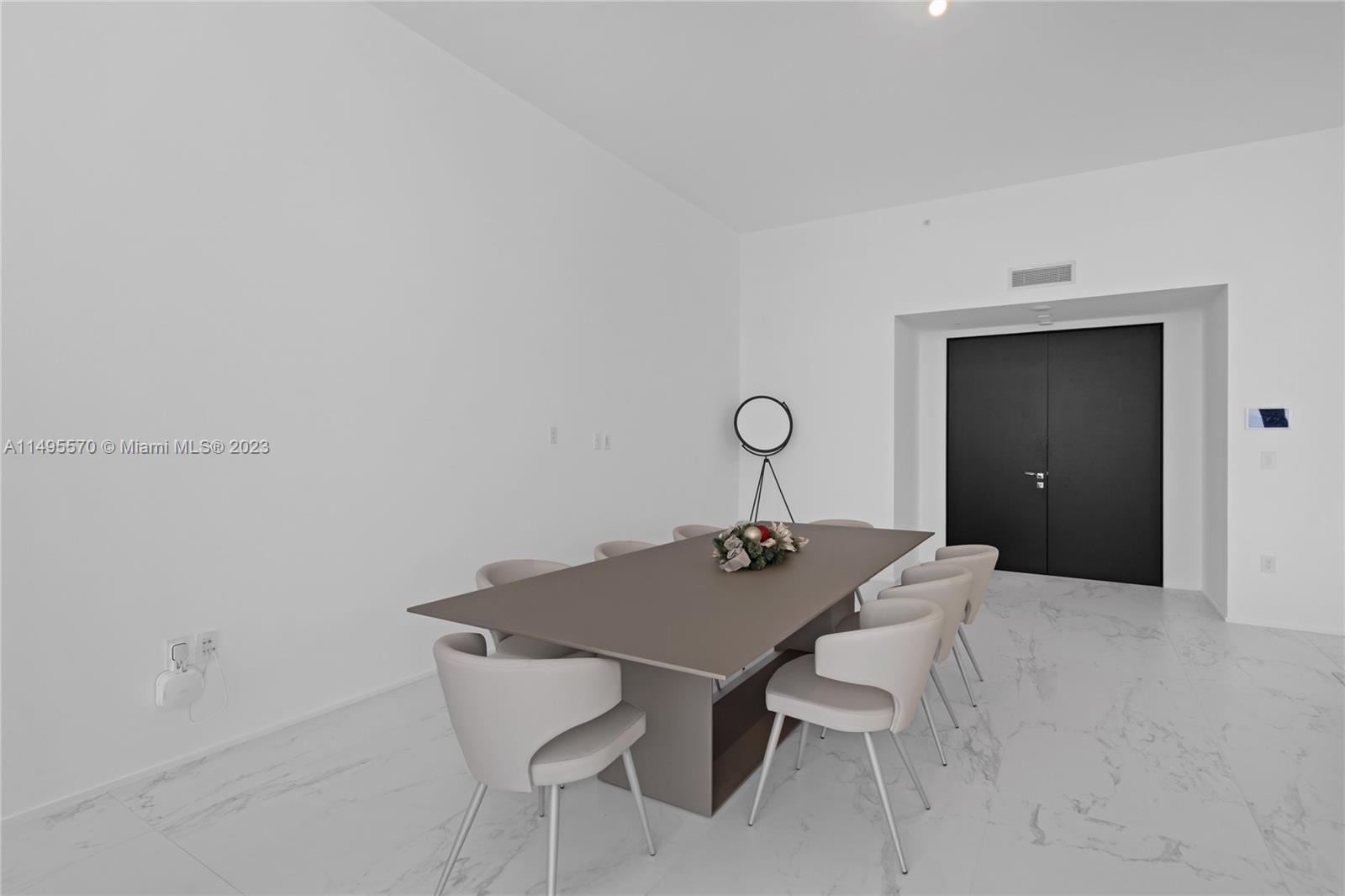 1000 Biscayne Blvd 4902, Miami, Florida 33132, 4 Bedrooms Bedrooms, ,5 BathroomsBathrooms,Residentiallease,For Rent,1000 Biscayne Blvd 4902,A11495570